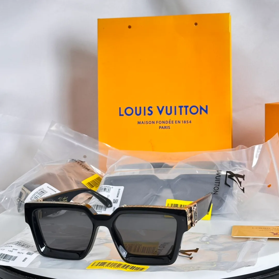 Glasses LOUIS VUITTON 17350192