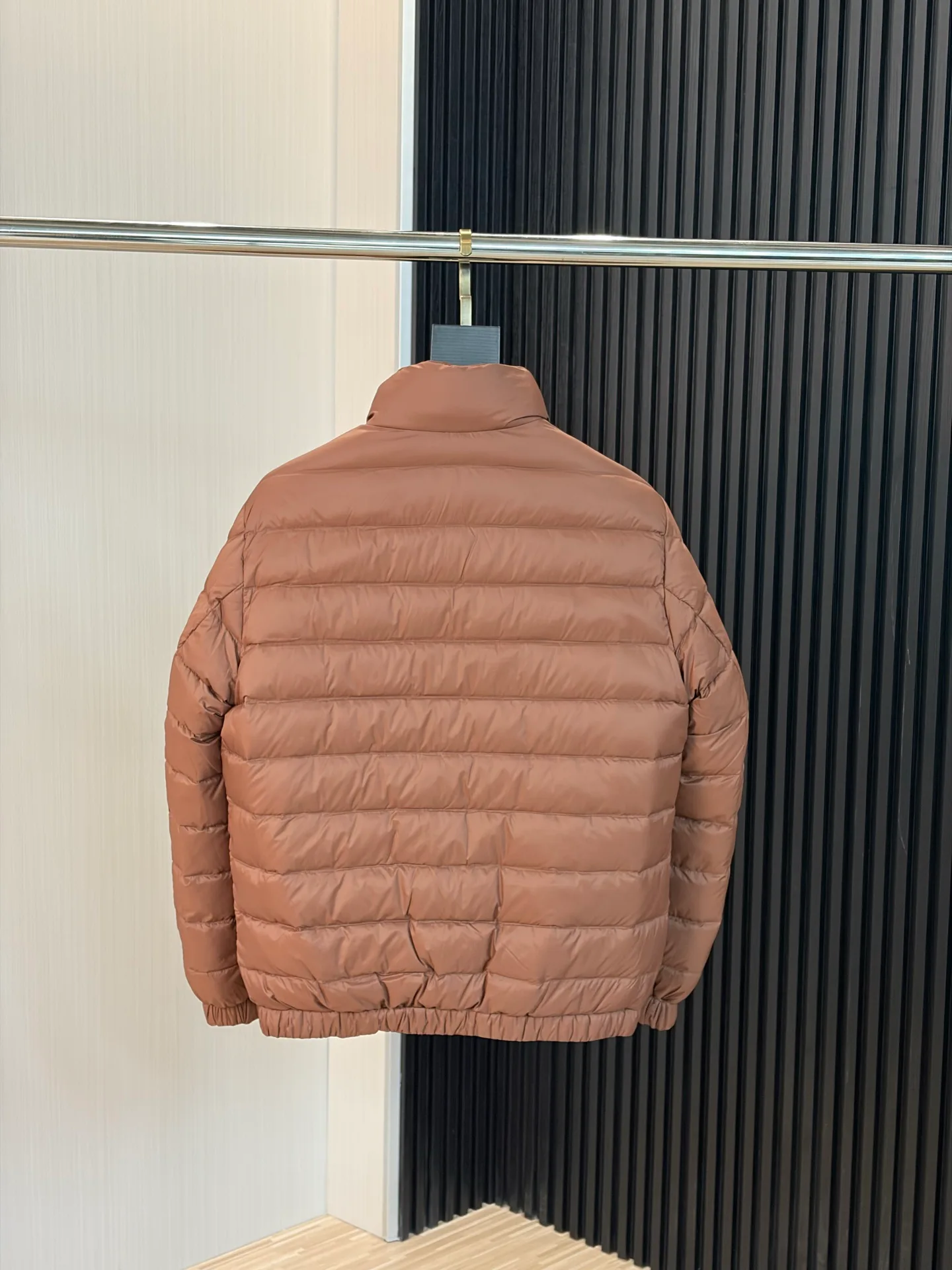 Women's Jackets And Down Jackets MONCLER 18188487