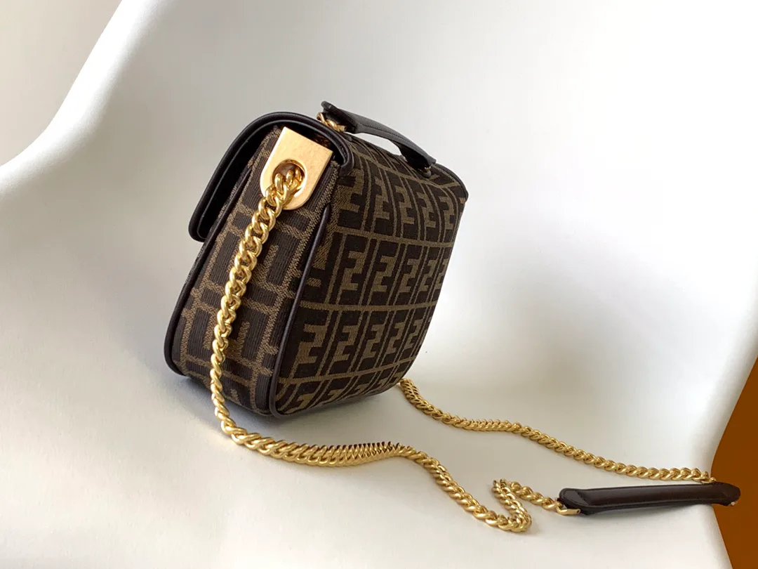 Women's Classic Handbags FENDI 17880623