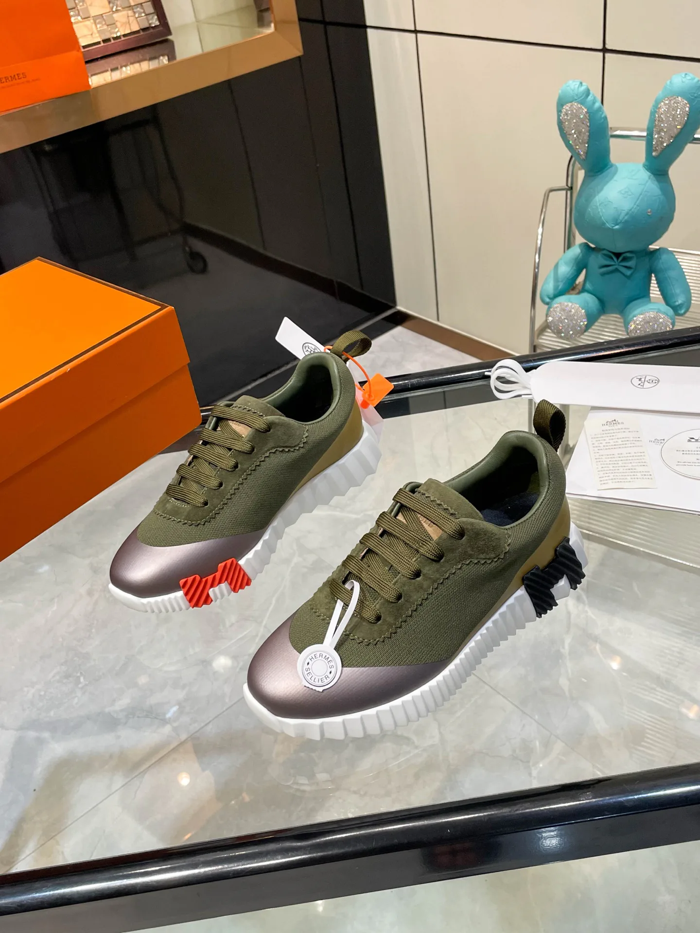 Women's Sneakers HERMES 17954780