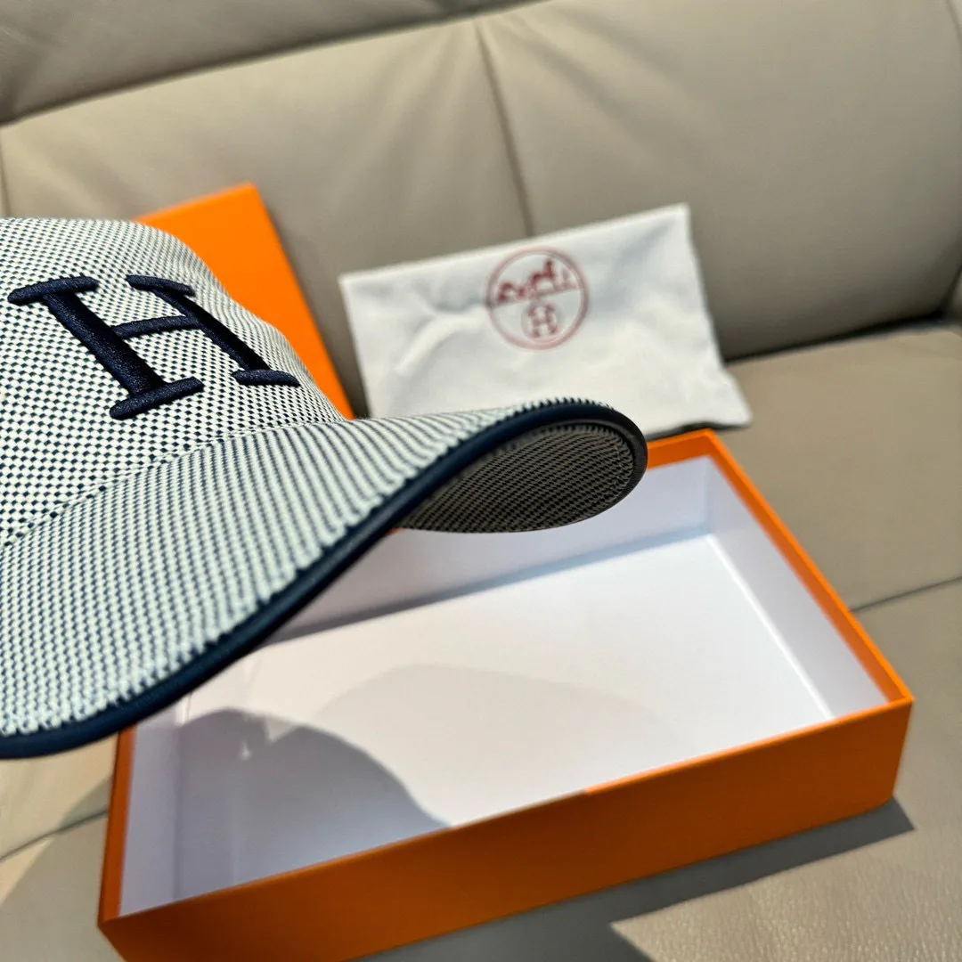 Hats HERMES 17224548
