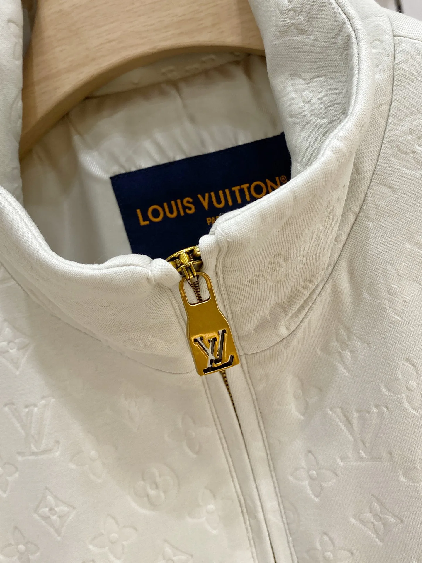 Men's Jackets And Down Jackets LOUIS VUITTON 18178225