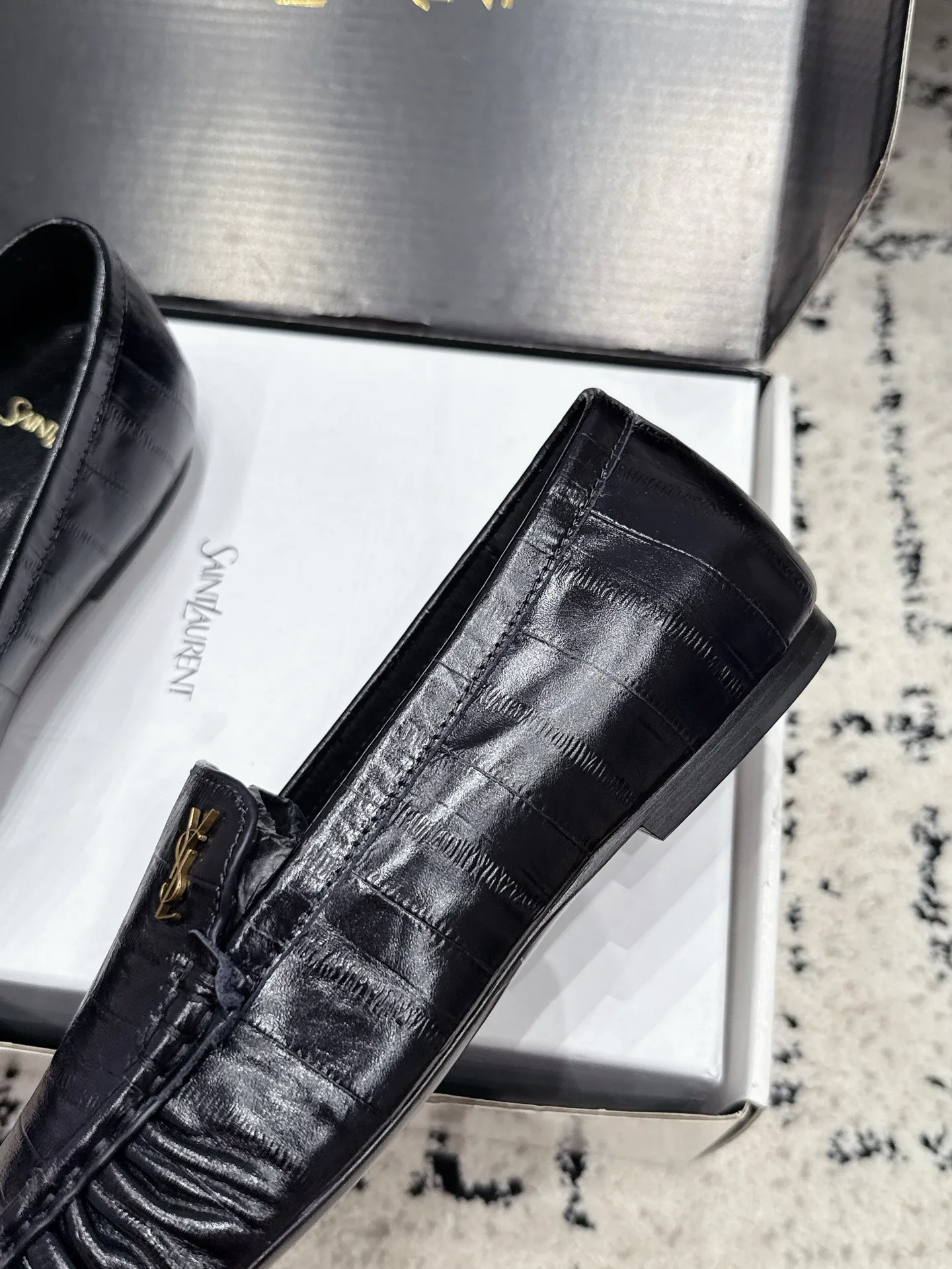 Women's Loafers And Moccasins SAINT LAURENT 17355729
