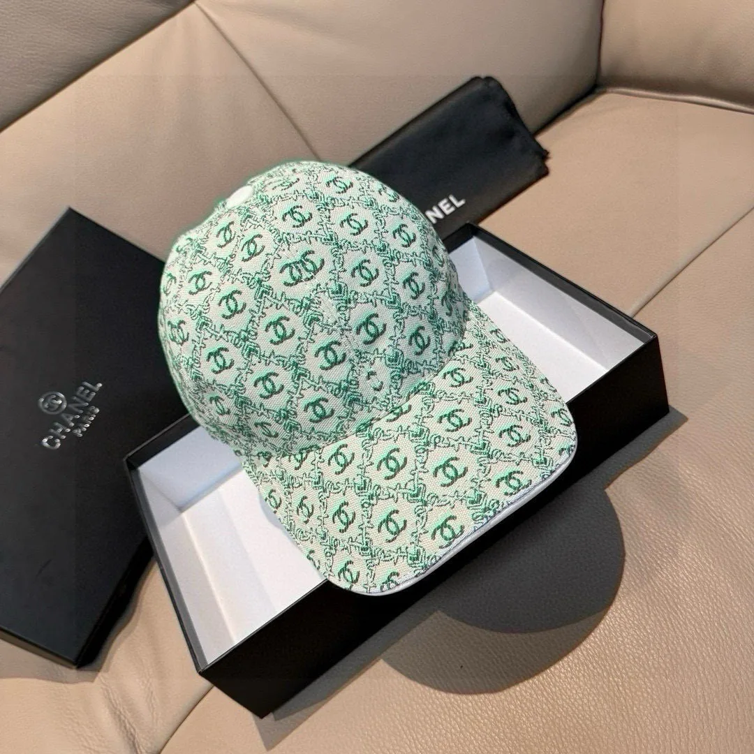 Hats CHANEL 18105234