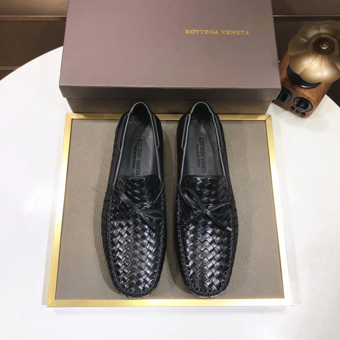 Men's Loafers And Dress Shoes BOTTEGA VENETA 18262245