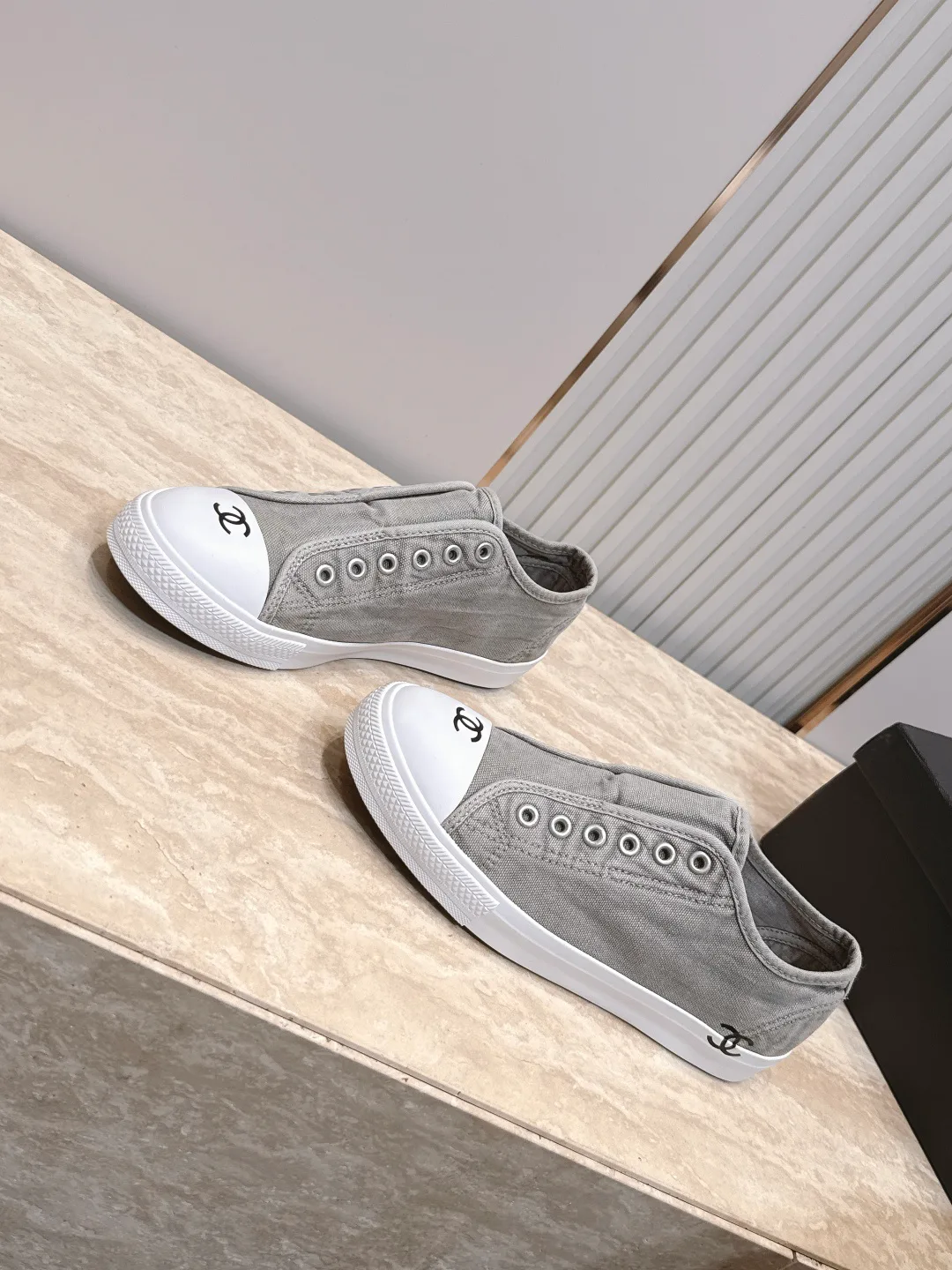 Women's Canvas Shoes CHANEL 18025818