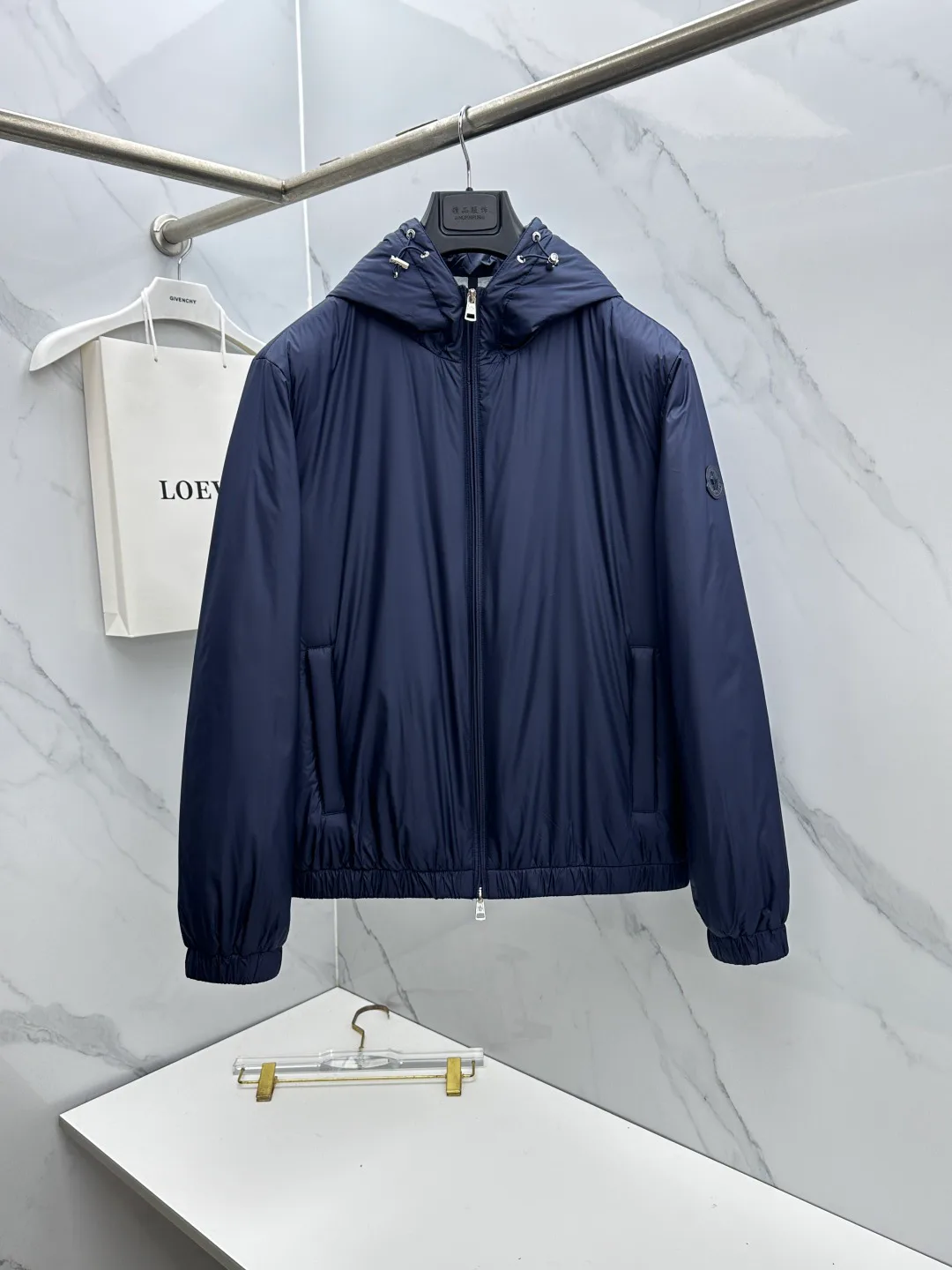 Куртки И Пуховики Мужские Moncler 18596986