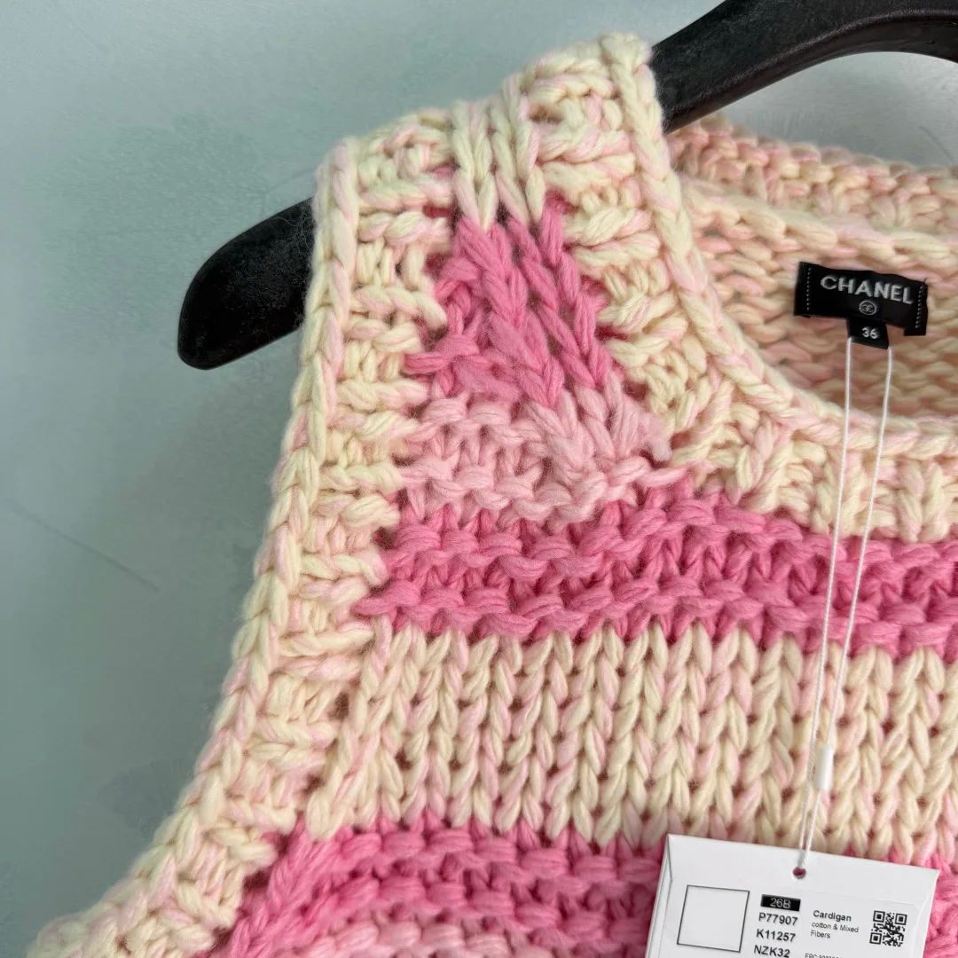 Women's Vests CHANEL 18363005