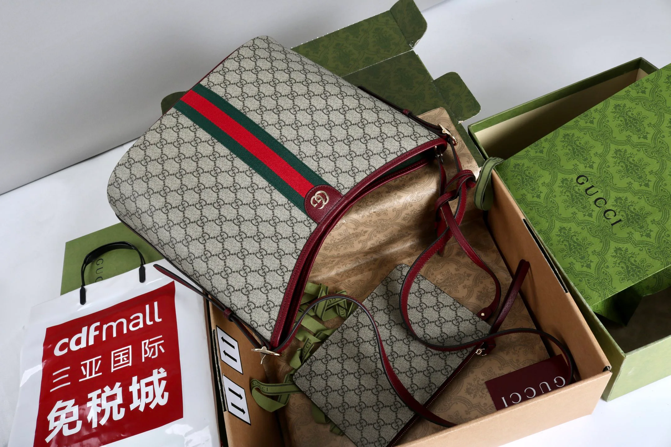 Women's Classic Handbags GUCCI 17838089