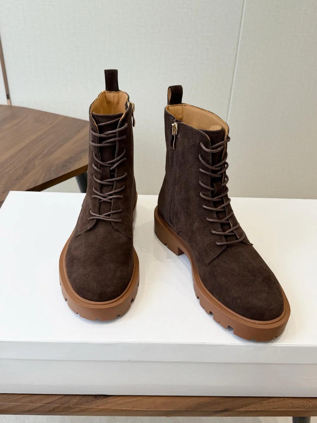Women's Ankle Boots CELINE 18307356