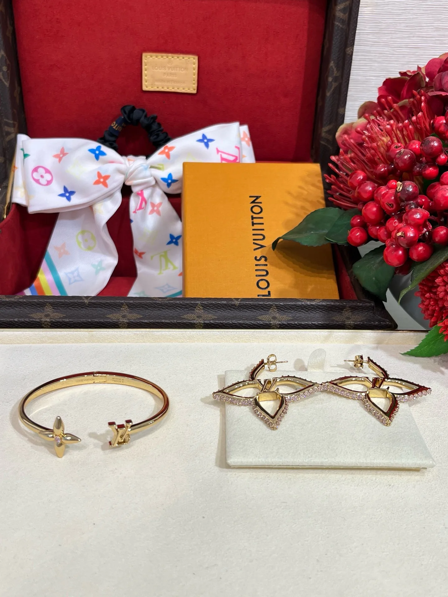 Jewelry LOUIS VUITTON 17819348