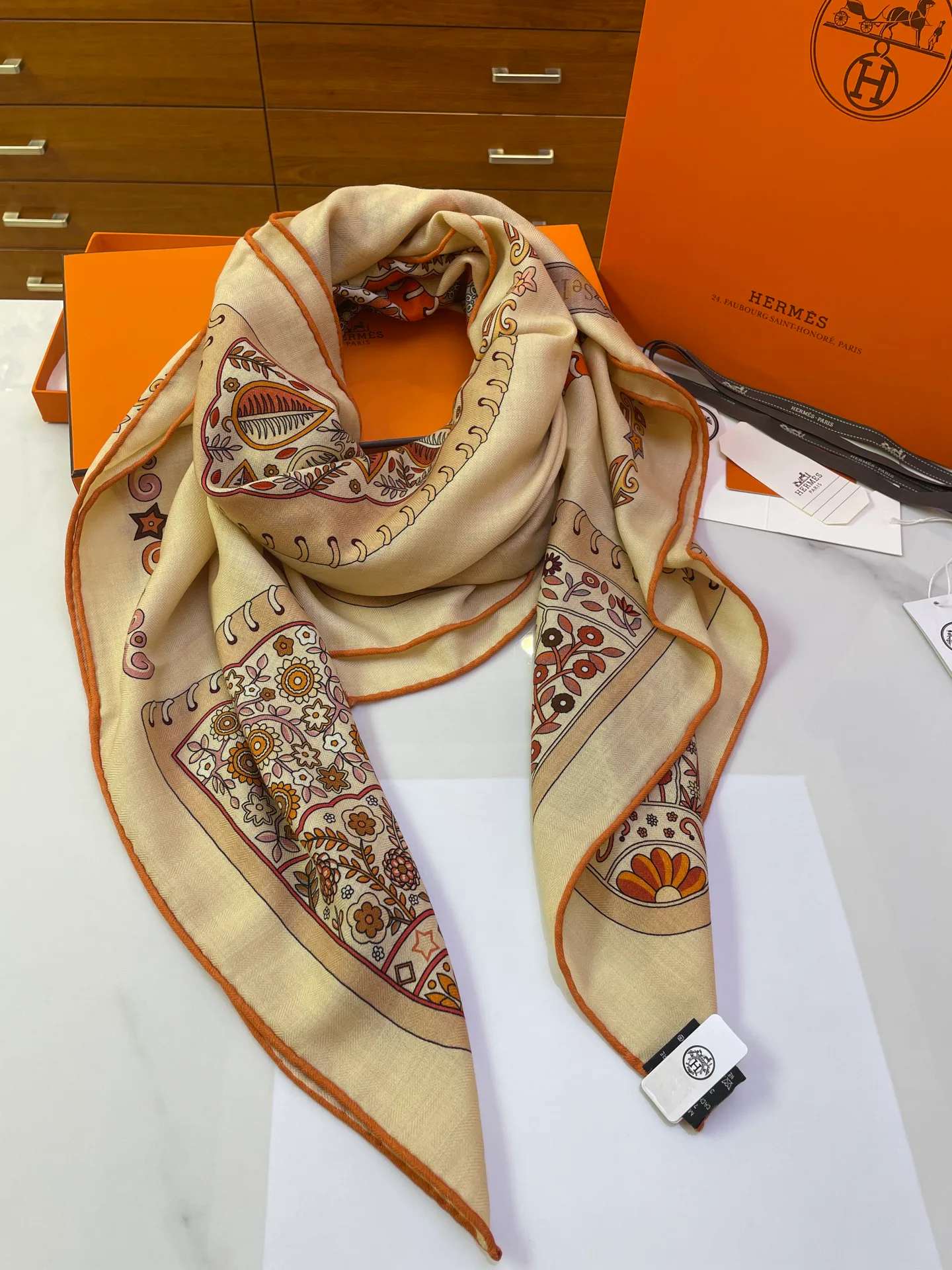 Scarves HERMES 17928315