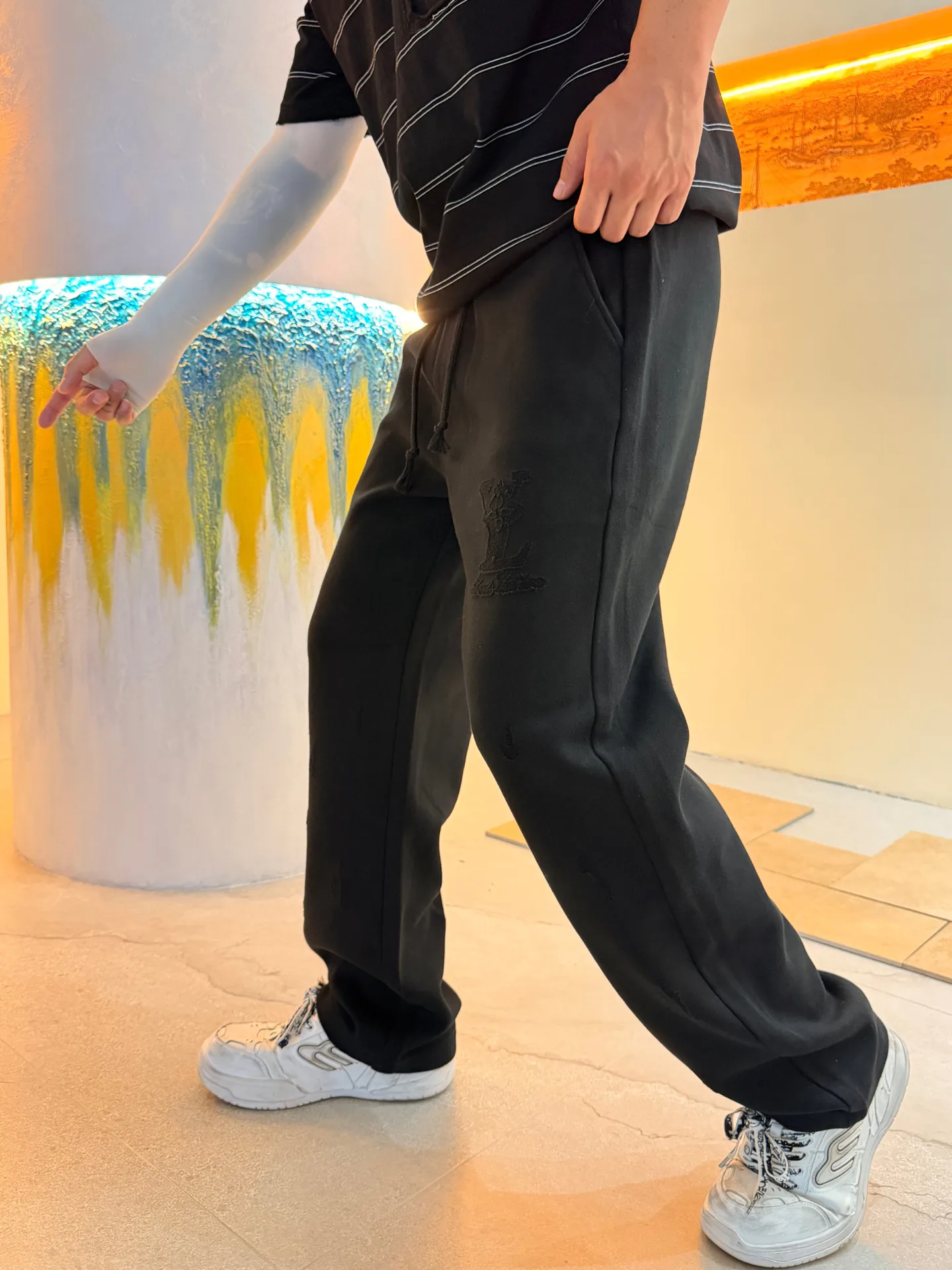 Men's Trousers LOUIS VUITTON 18197195
