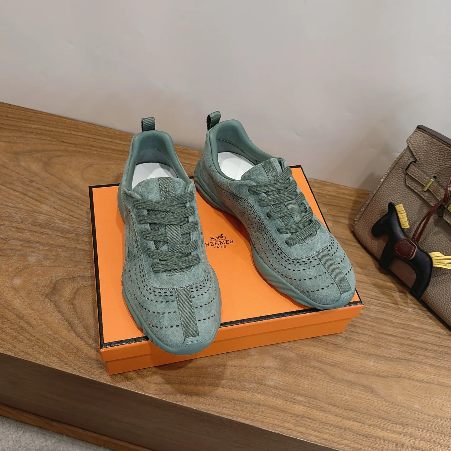 Women's Sneakers HERMES 18230947