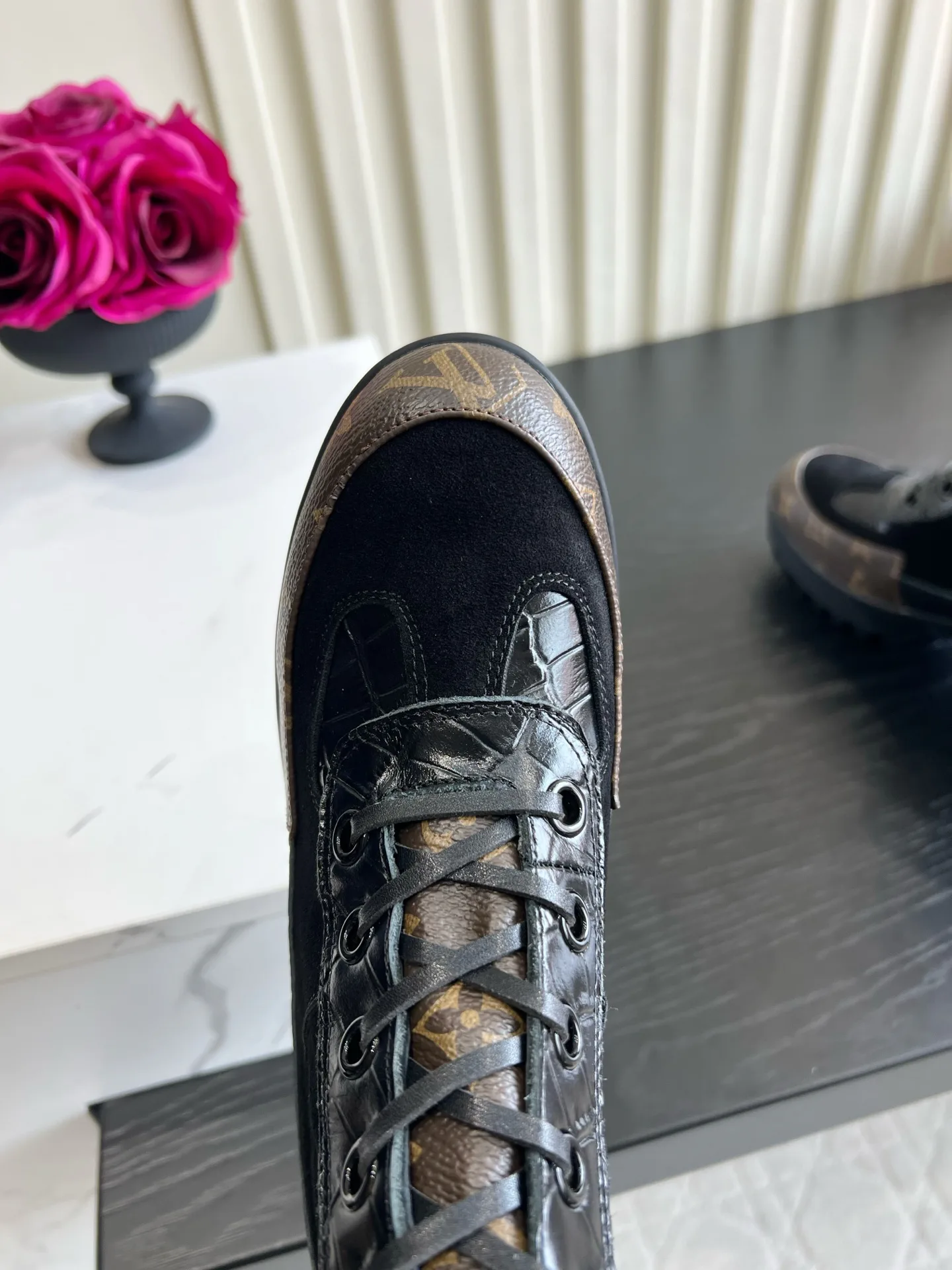 Women's Ankle Boots LOUIS VUITTON 18477685