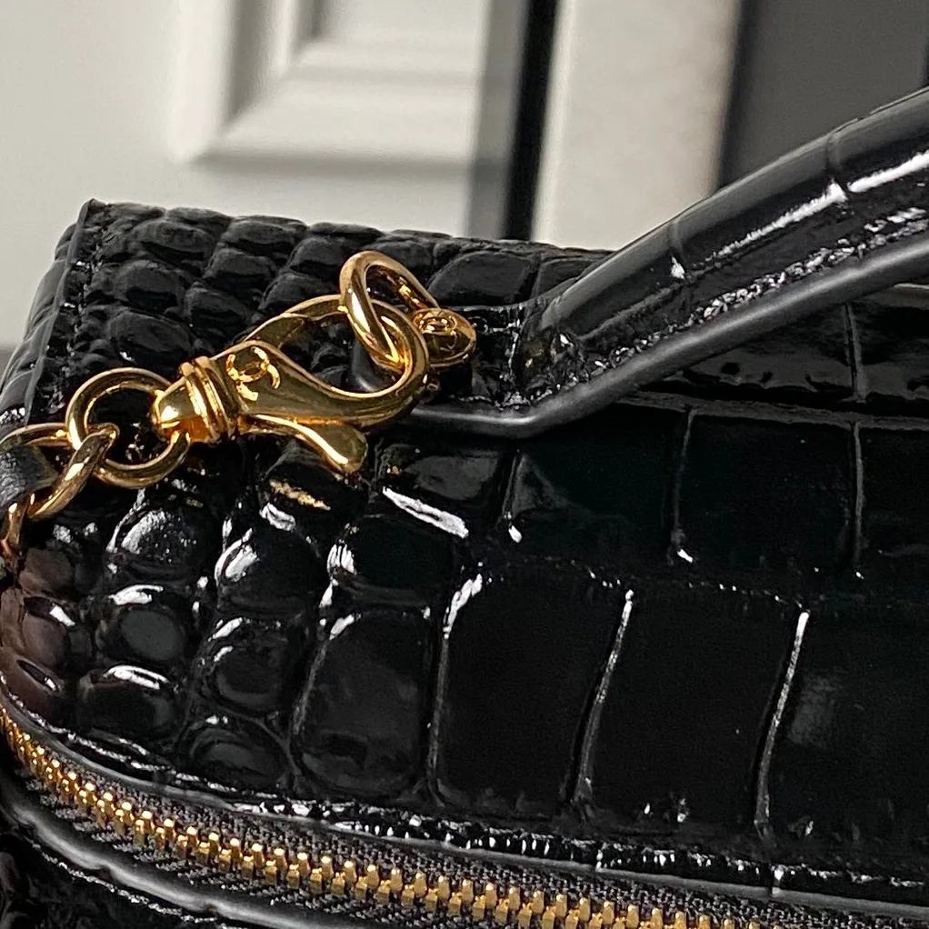Women's Classic Handbags CHANEL 18005050