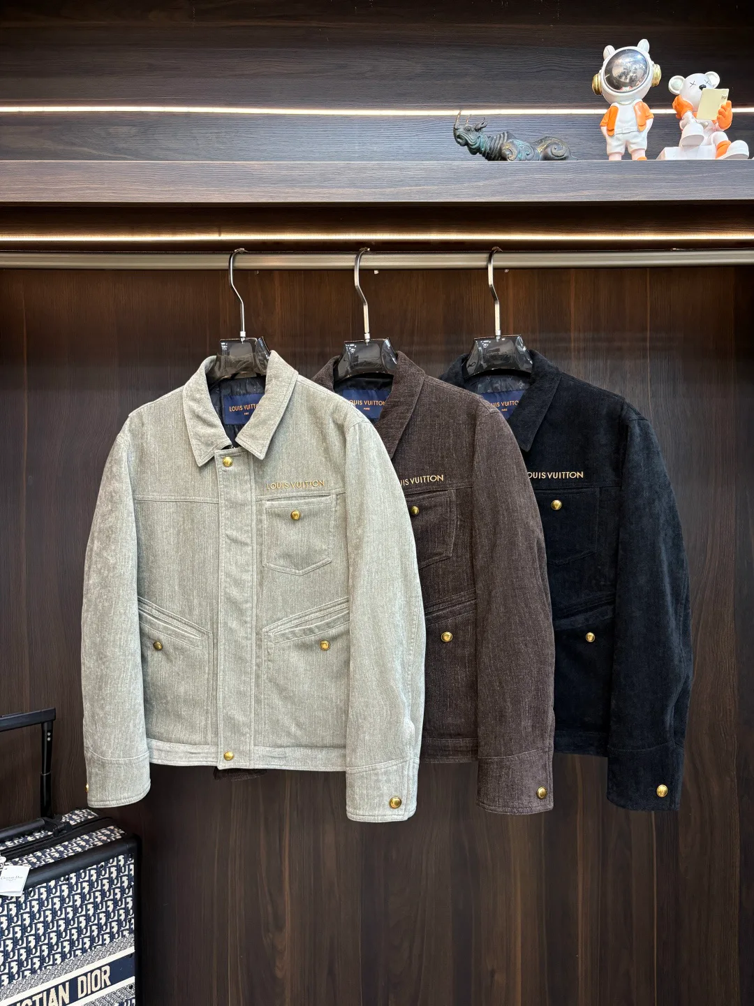 Women's Jackets And Down Jackets LOUIS VUITTON 18157353