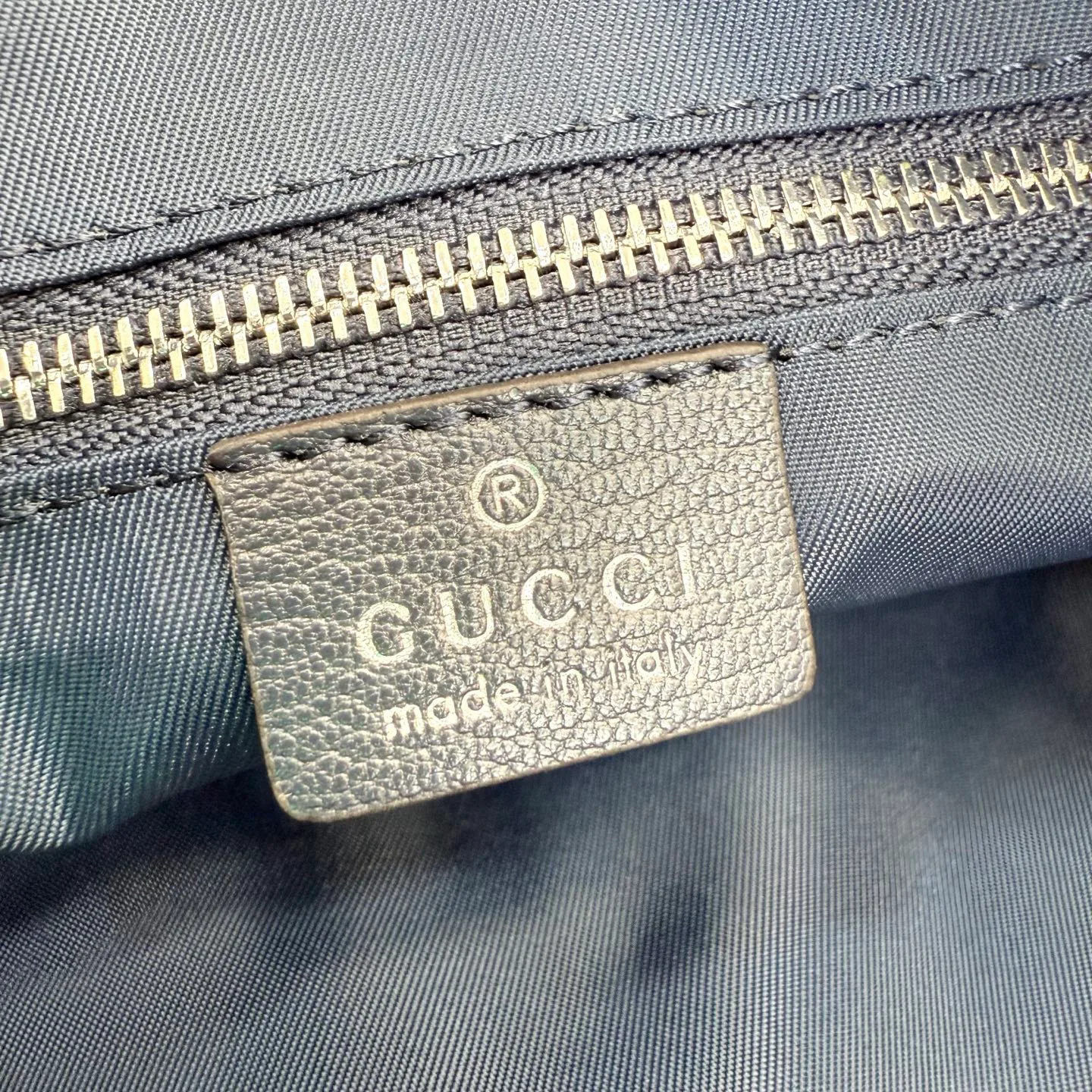 Women's Shoulder Bags GUCCI 17947864