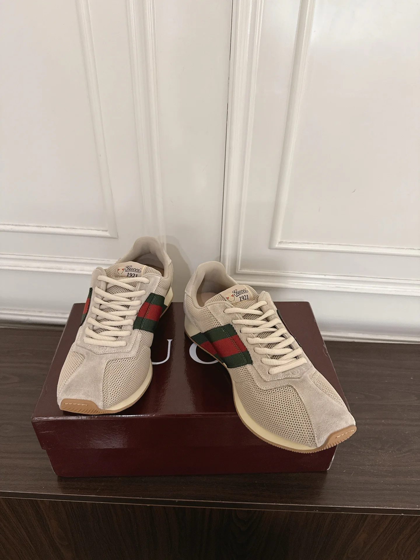 Women's Sneakers GUCCI 17946894