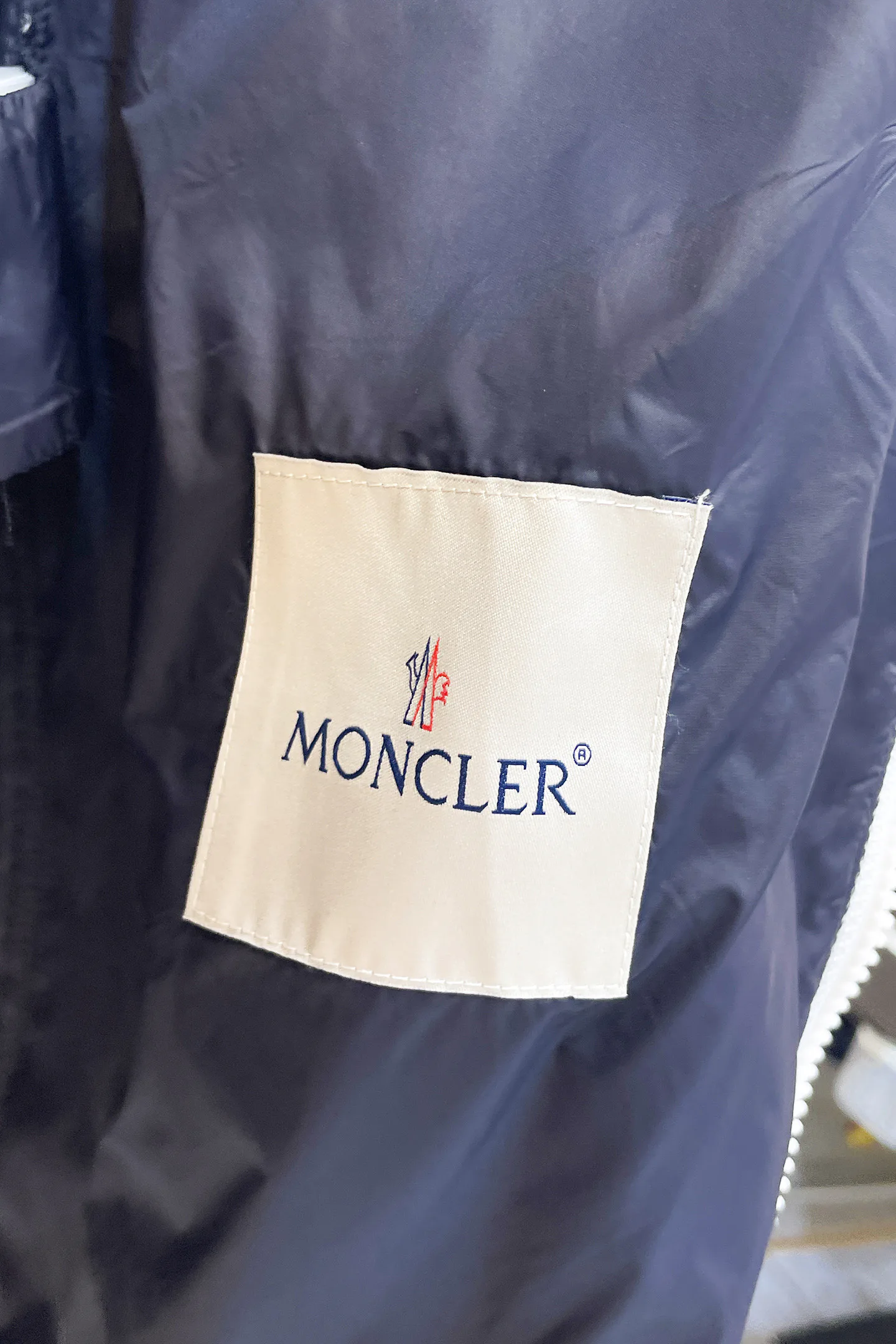 Куртки И Пуховики Мужские Moncler 18645145