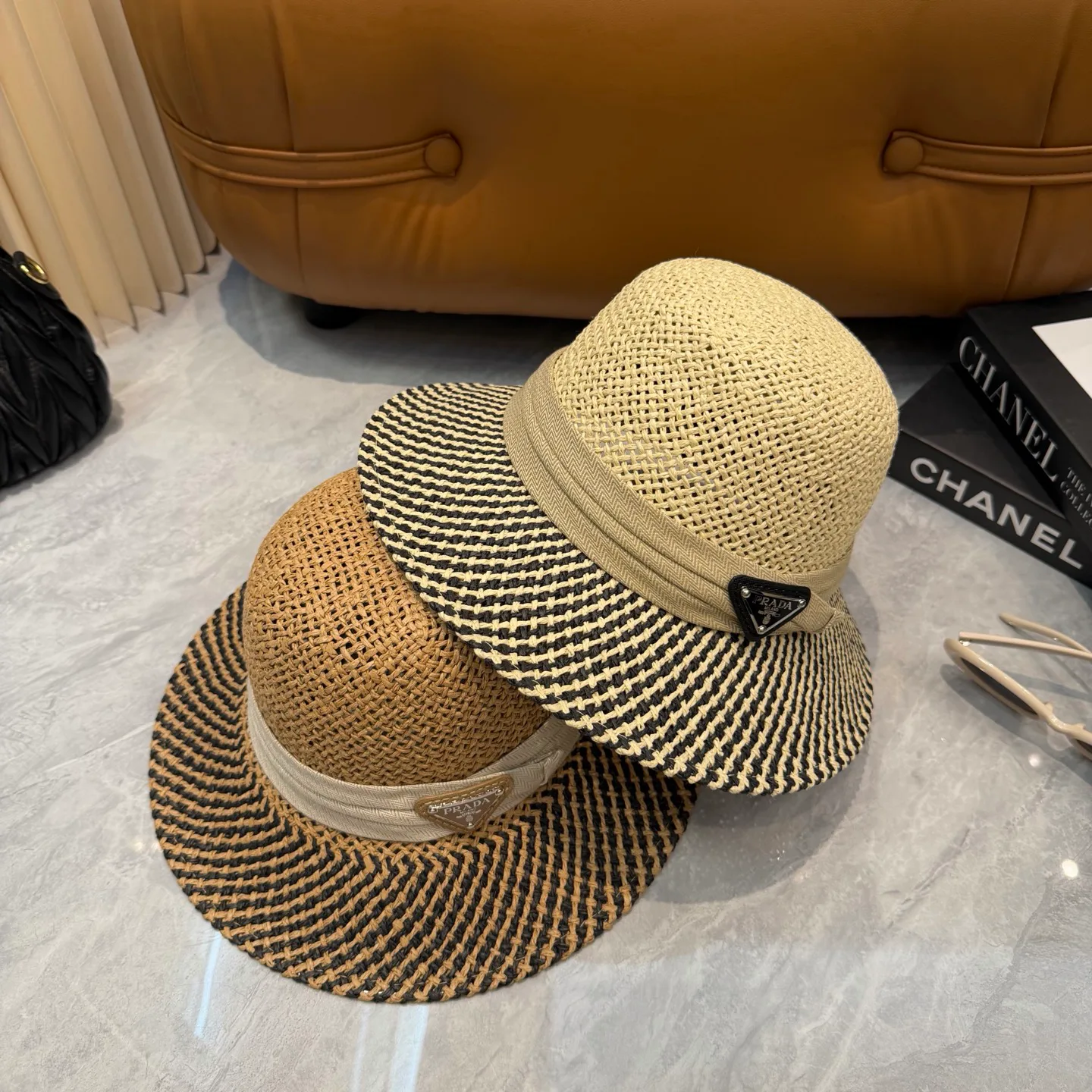Hats PRADA 17604941