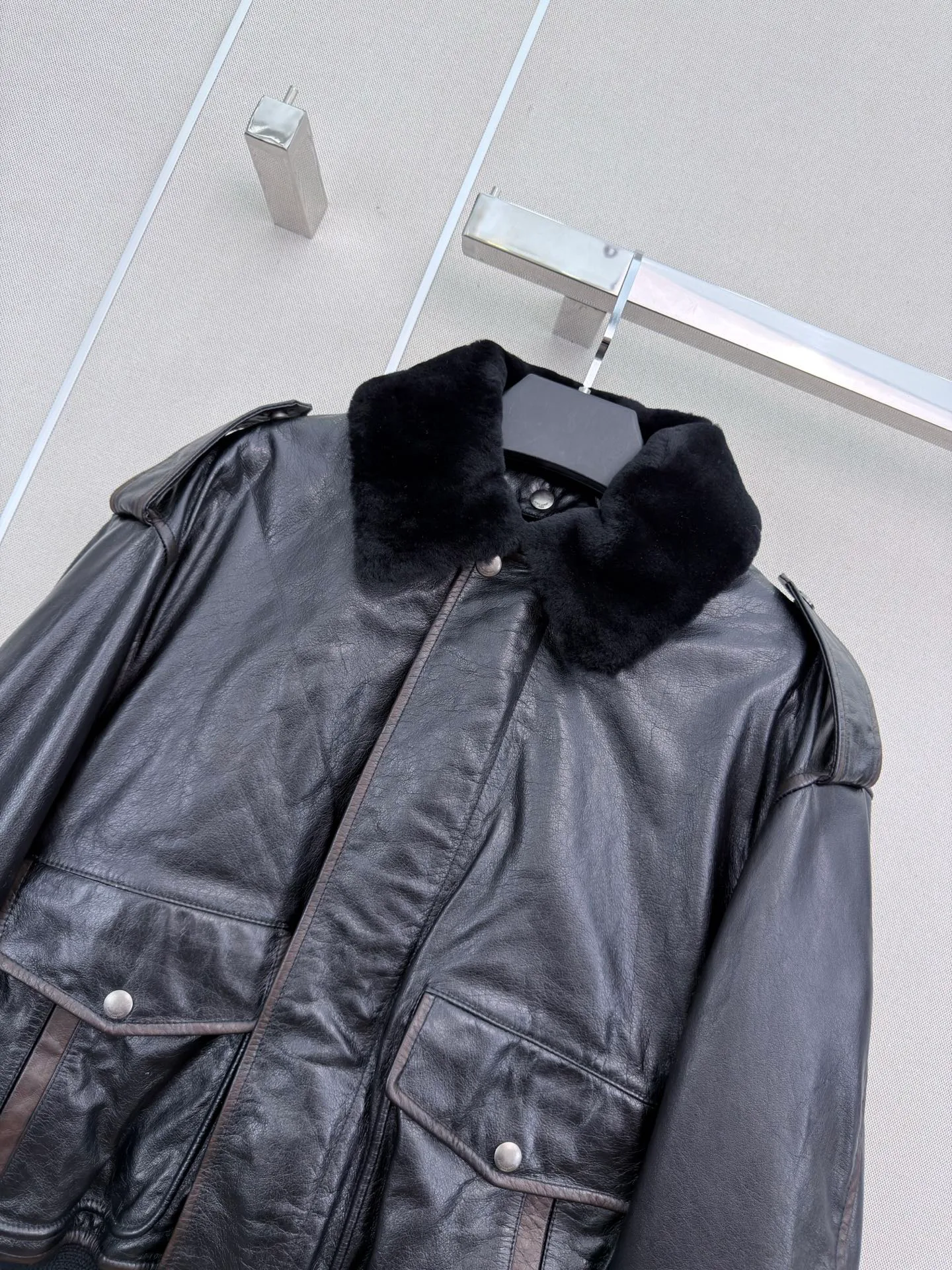 Women's Leather Jackets And Sheepskin Coats SAINT LAURENT 18056781