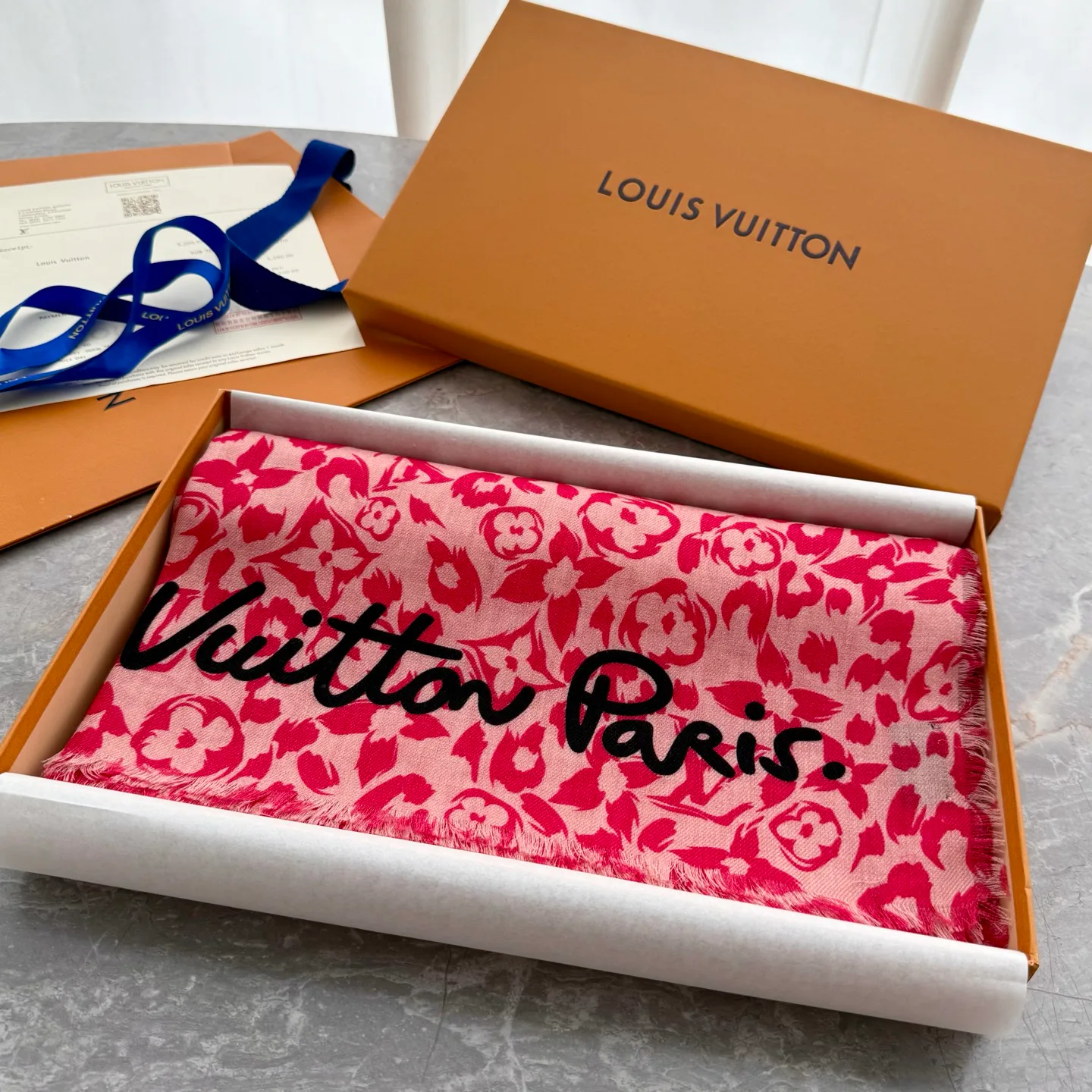 Scarves LOUIS VUITTON 18003176