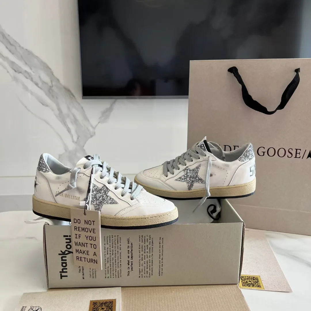 Women's Sneakers GOLDEN GOOSE 16995676