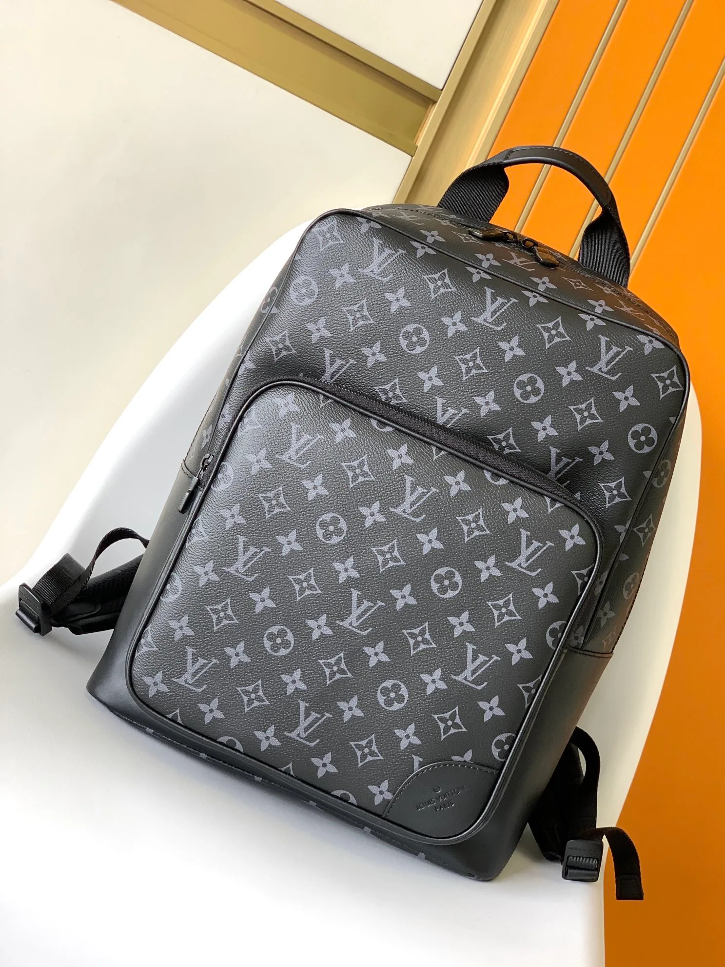 Men's Backpacks LOUIS VUITTON 18412638