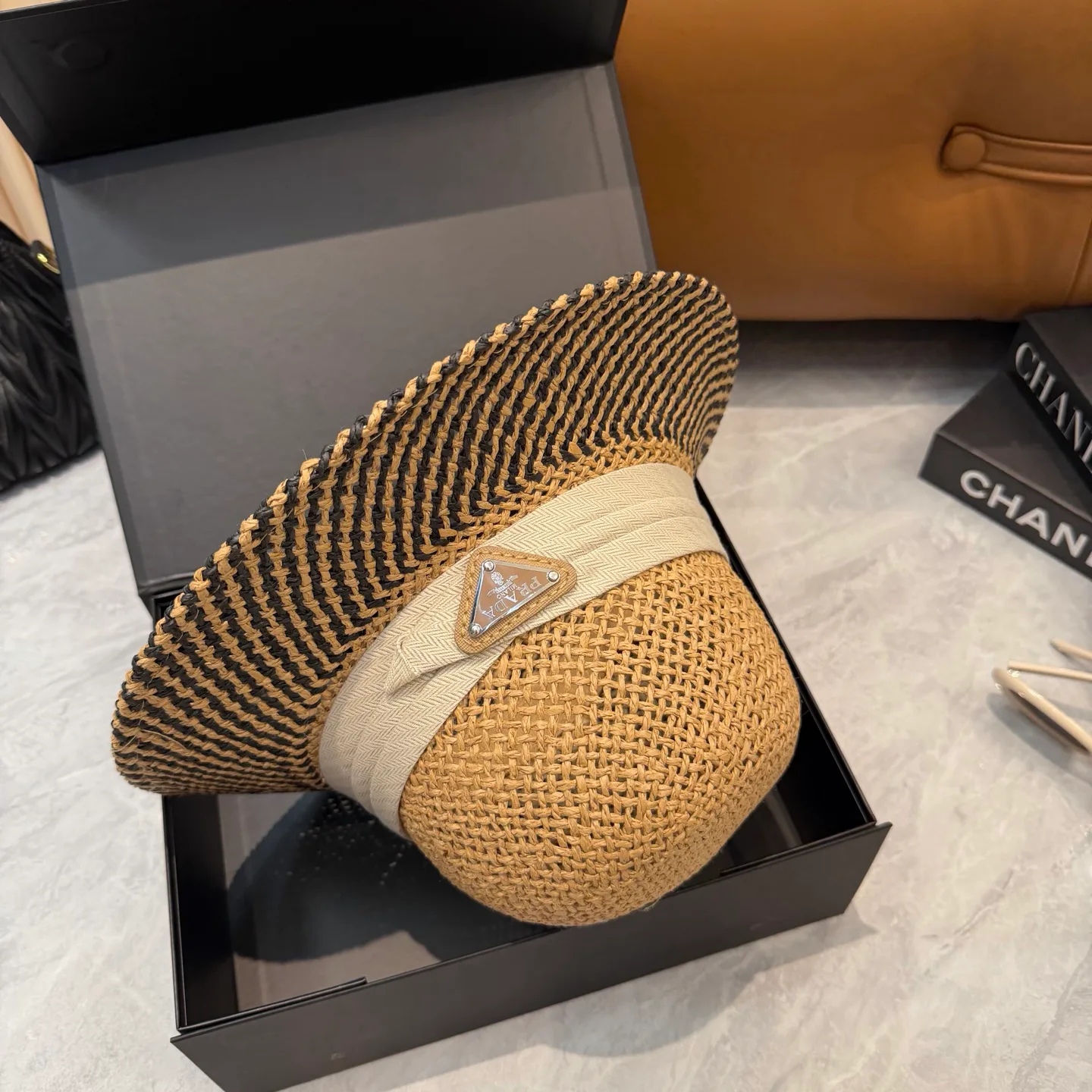 Hats PRADA 17604941