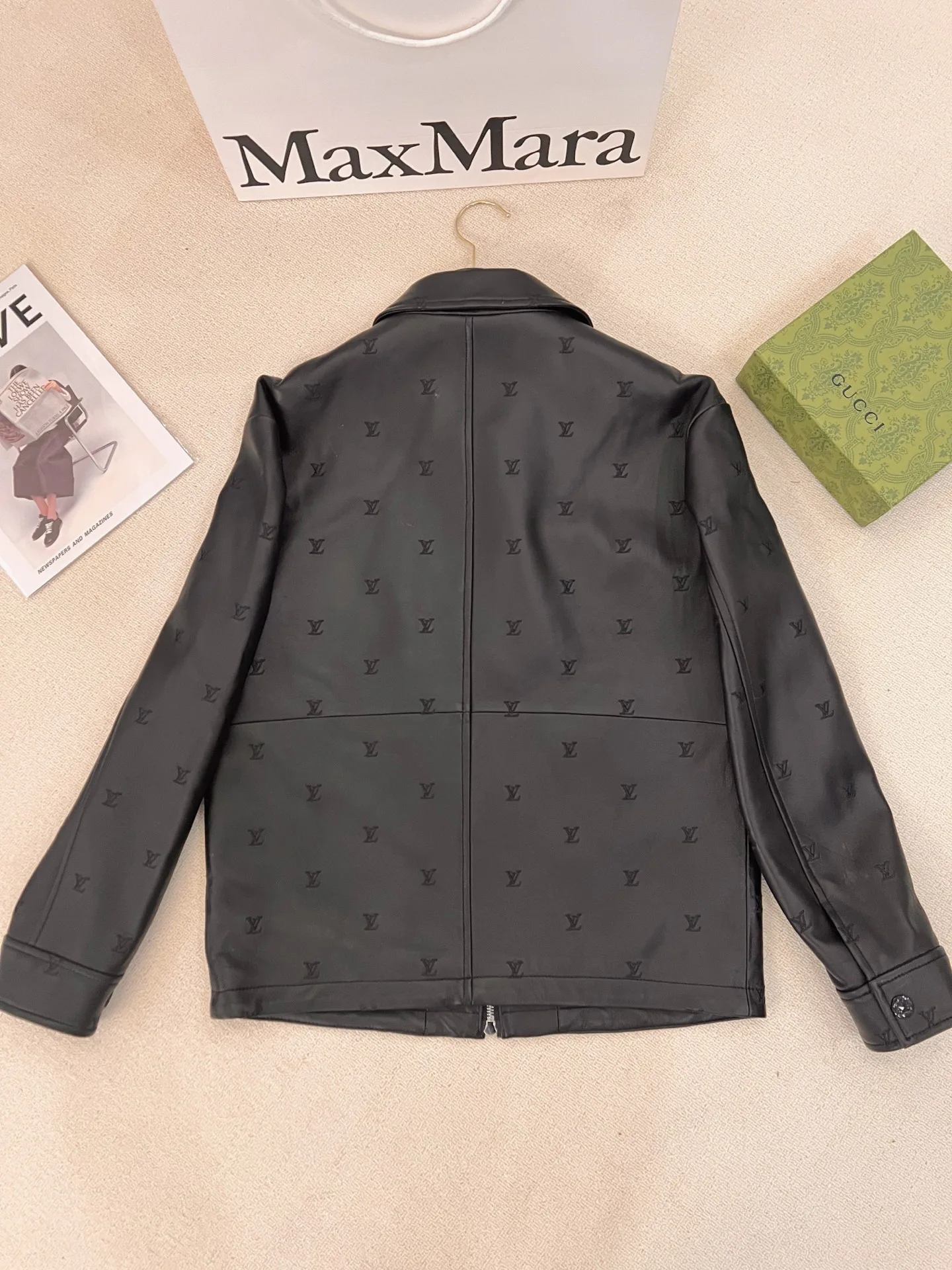 Women's Leather Jackets And Sheepskin Coats LOUIS VUITTON 18409007