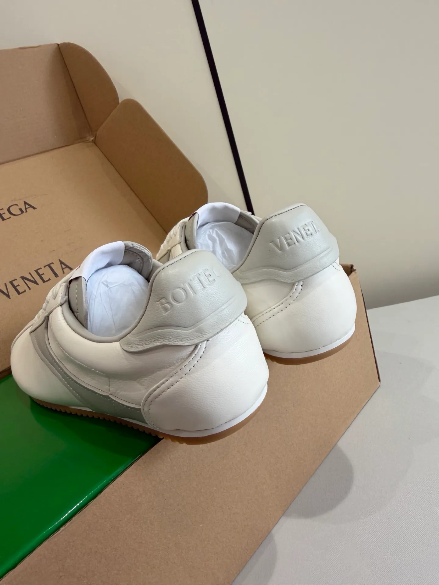 Women's Sneakers BOTTEGA VENETA 17894989