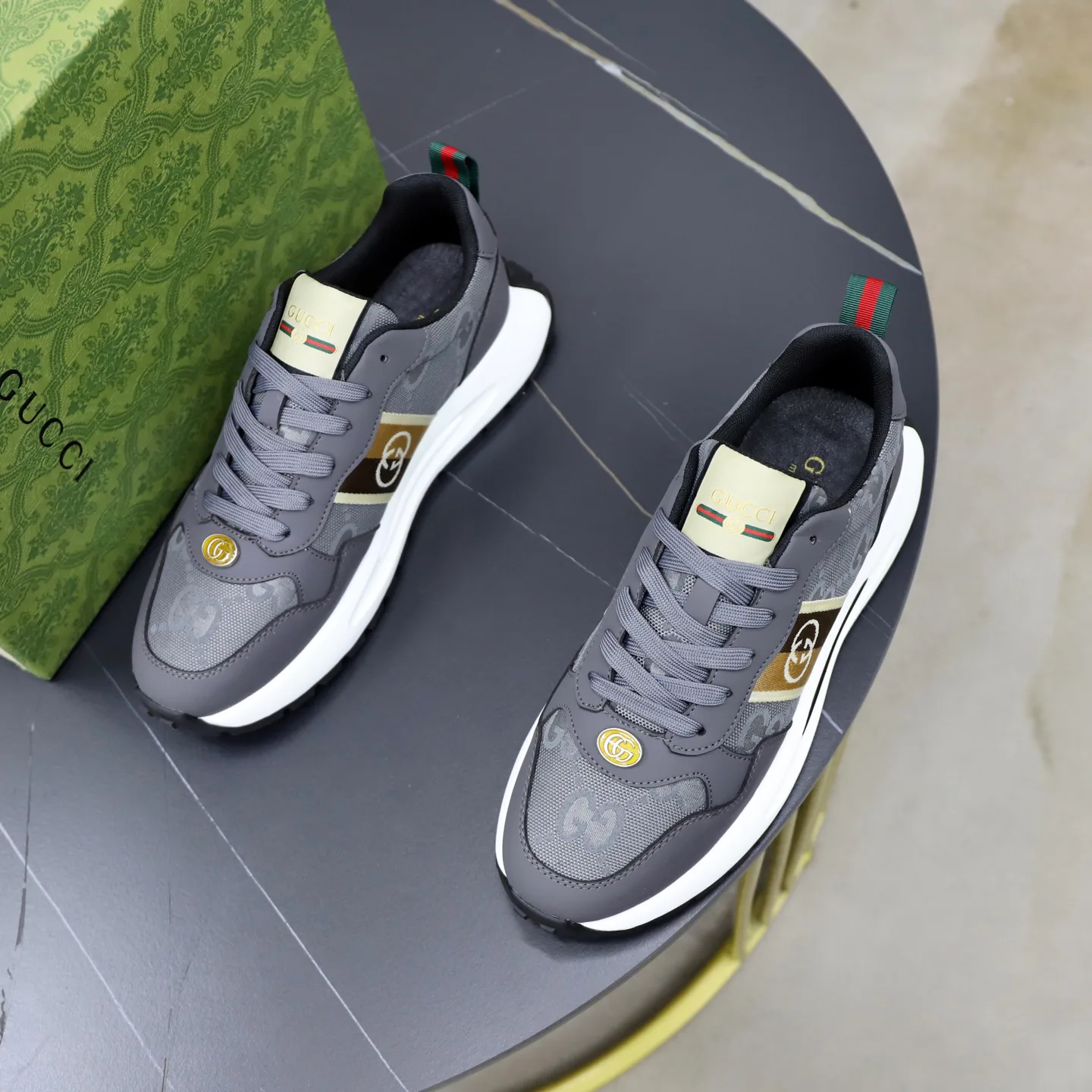 Men's Sneakers GUCCI 18516254
