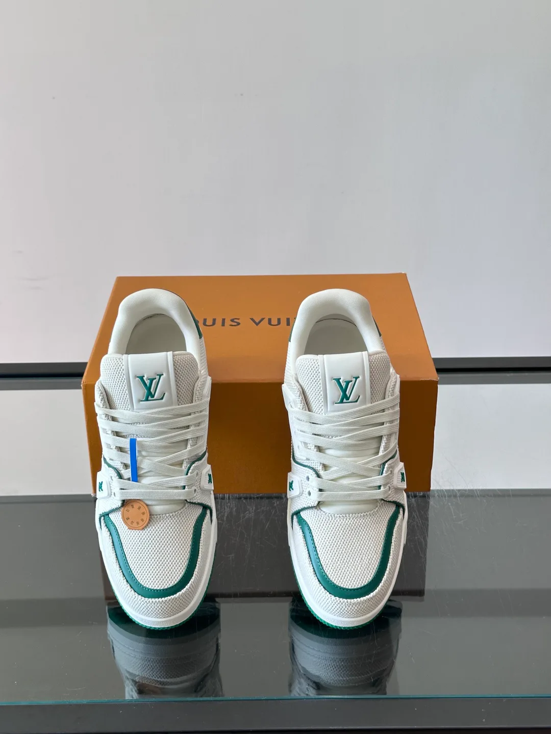 Men's Sneakers LOUIS VUITTON 17514614