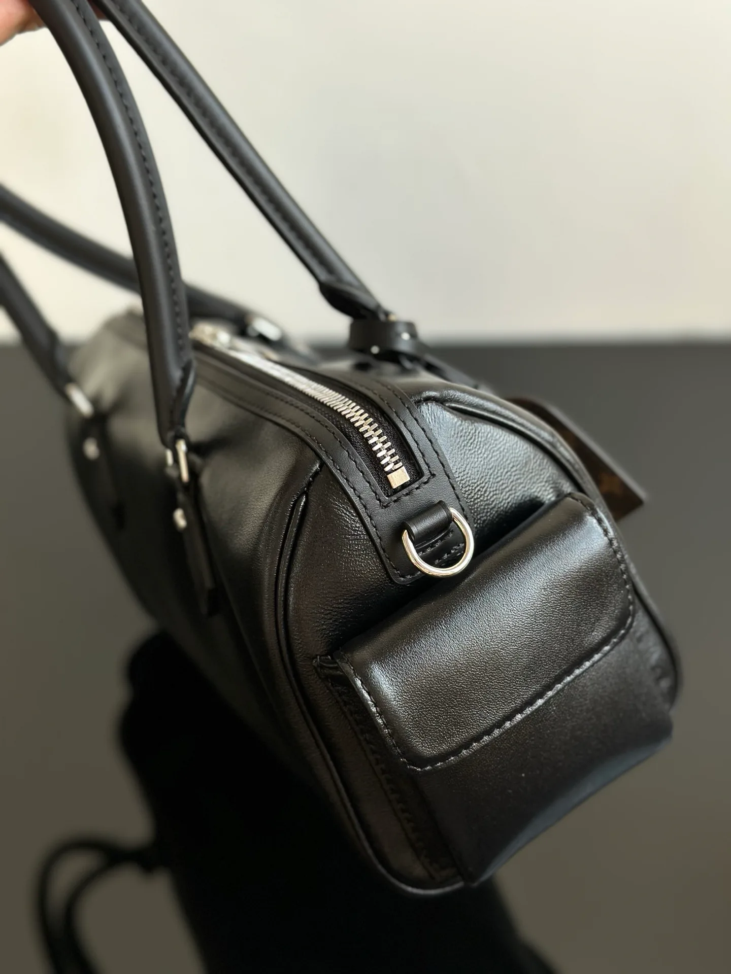 Women's Classic Handbags LOUIS VUITTON 18376579