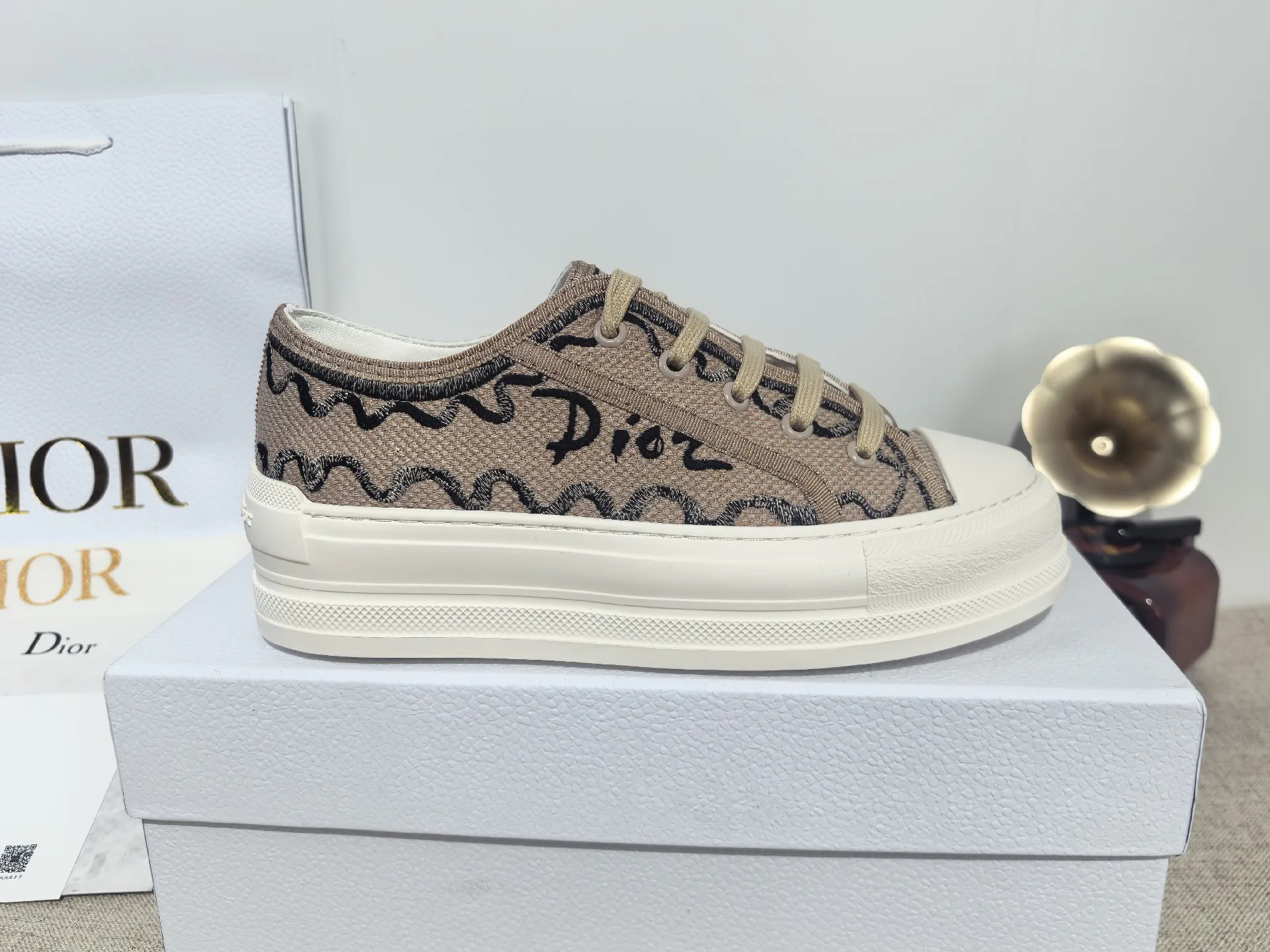 Women's Sneakers CHRISTIAN DIOR 17988670