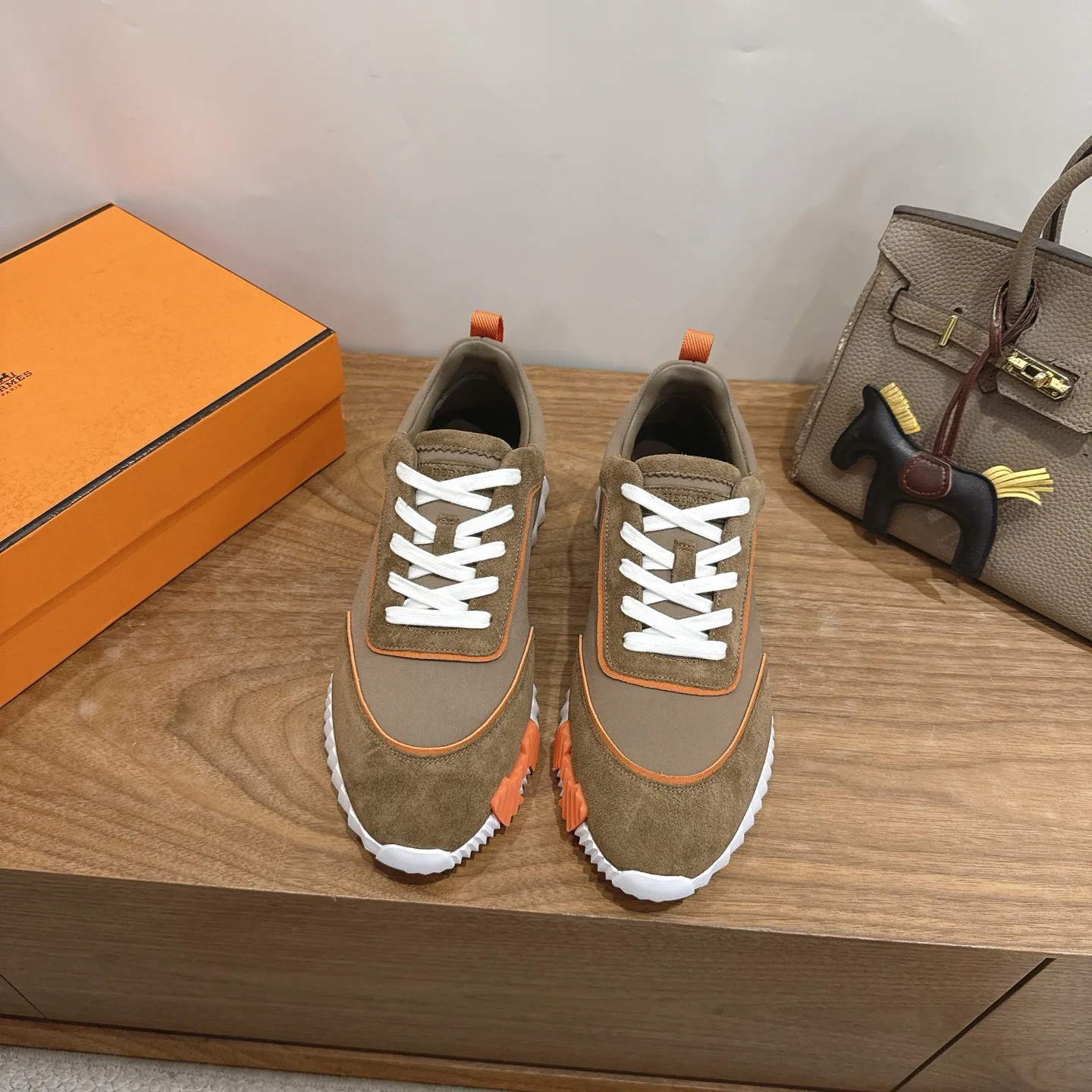 Women's Sneakers HERMES 17818314