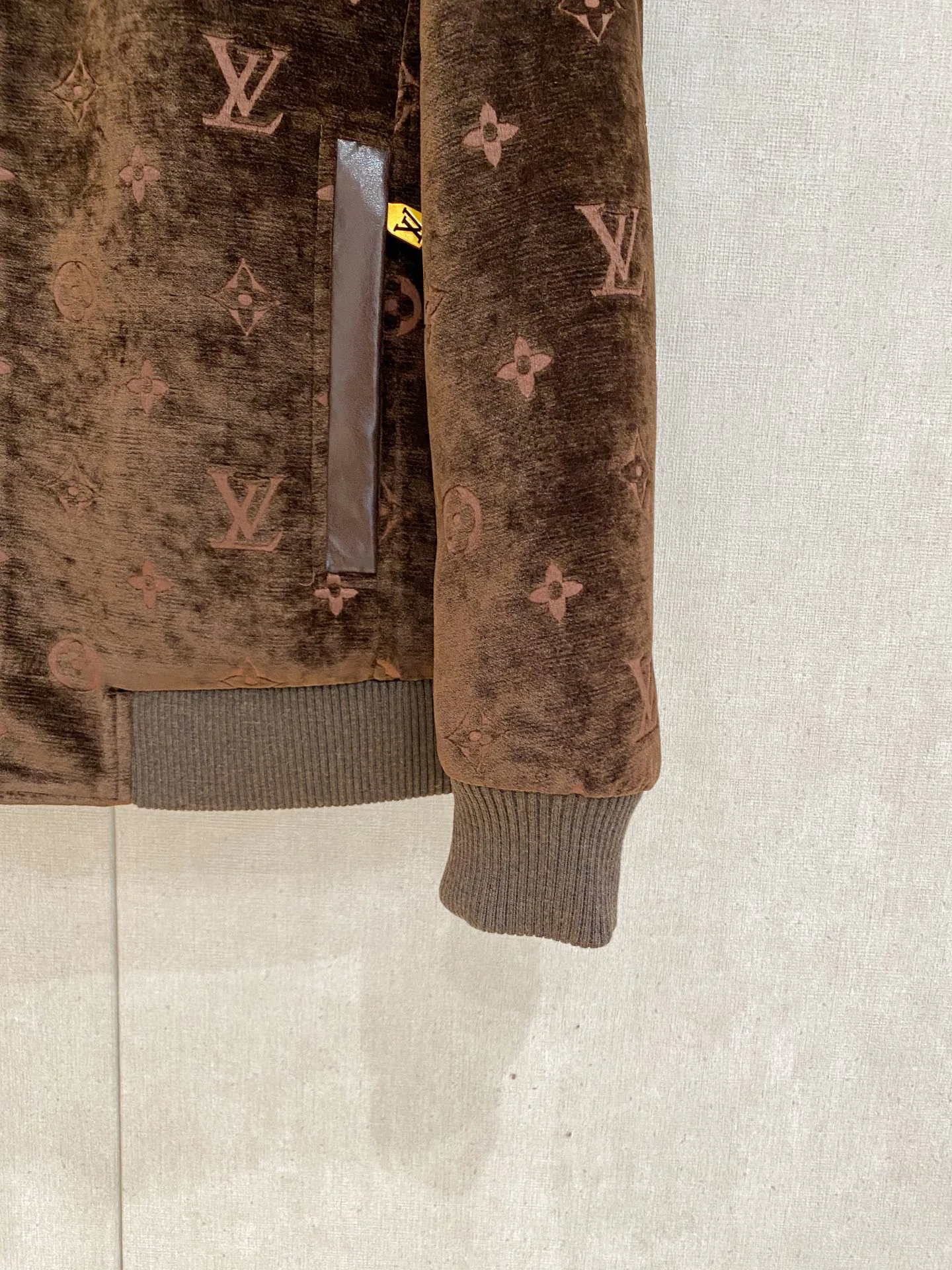 Men's Jackets And Down Jackets LOUIS VUITTON 18273020