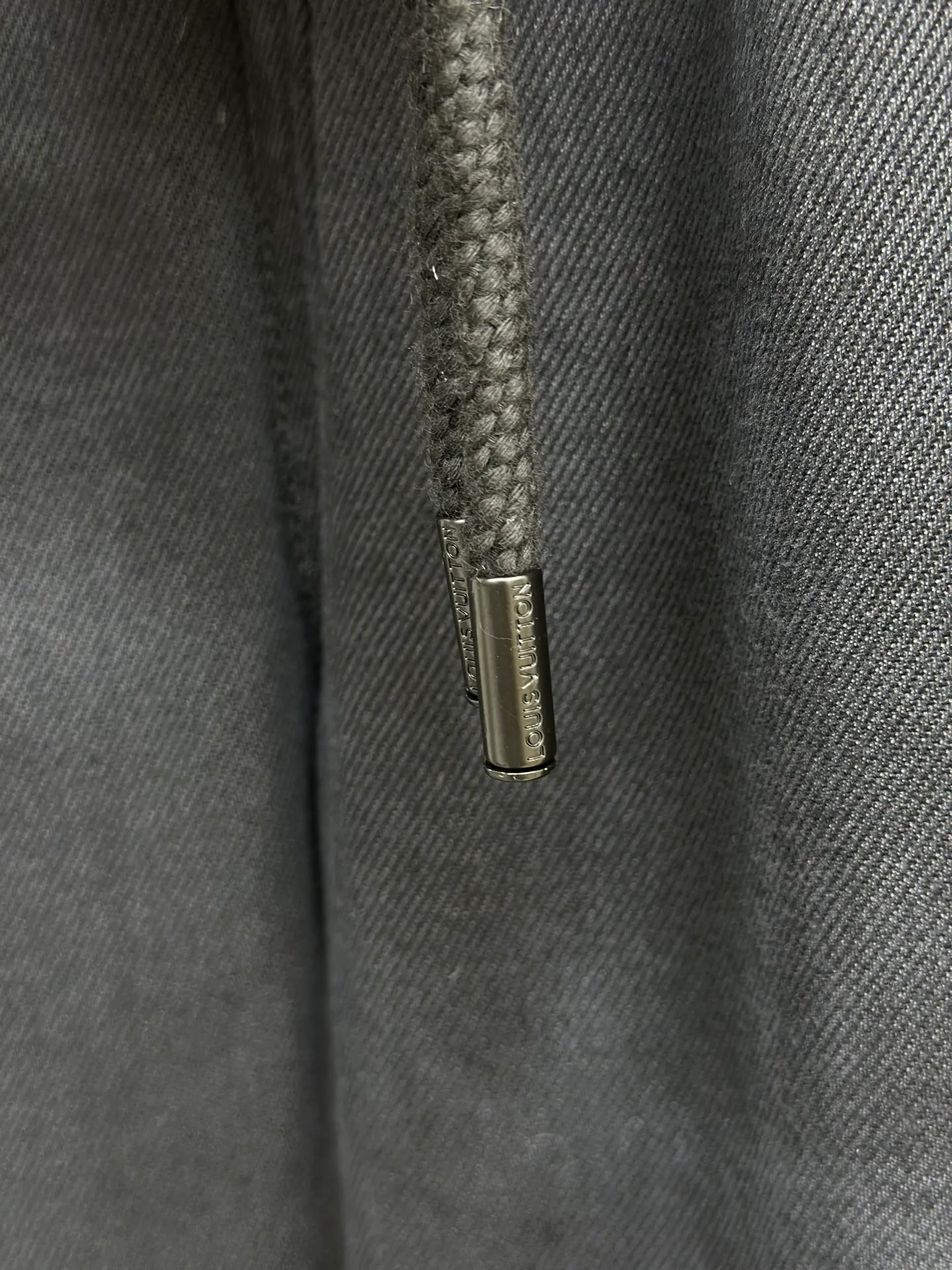 Брюки Мужские Louis Vuitton 18566838