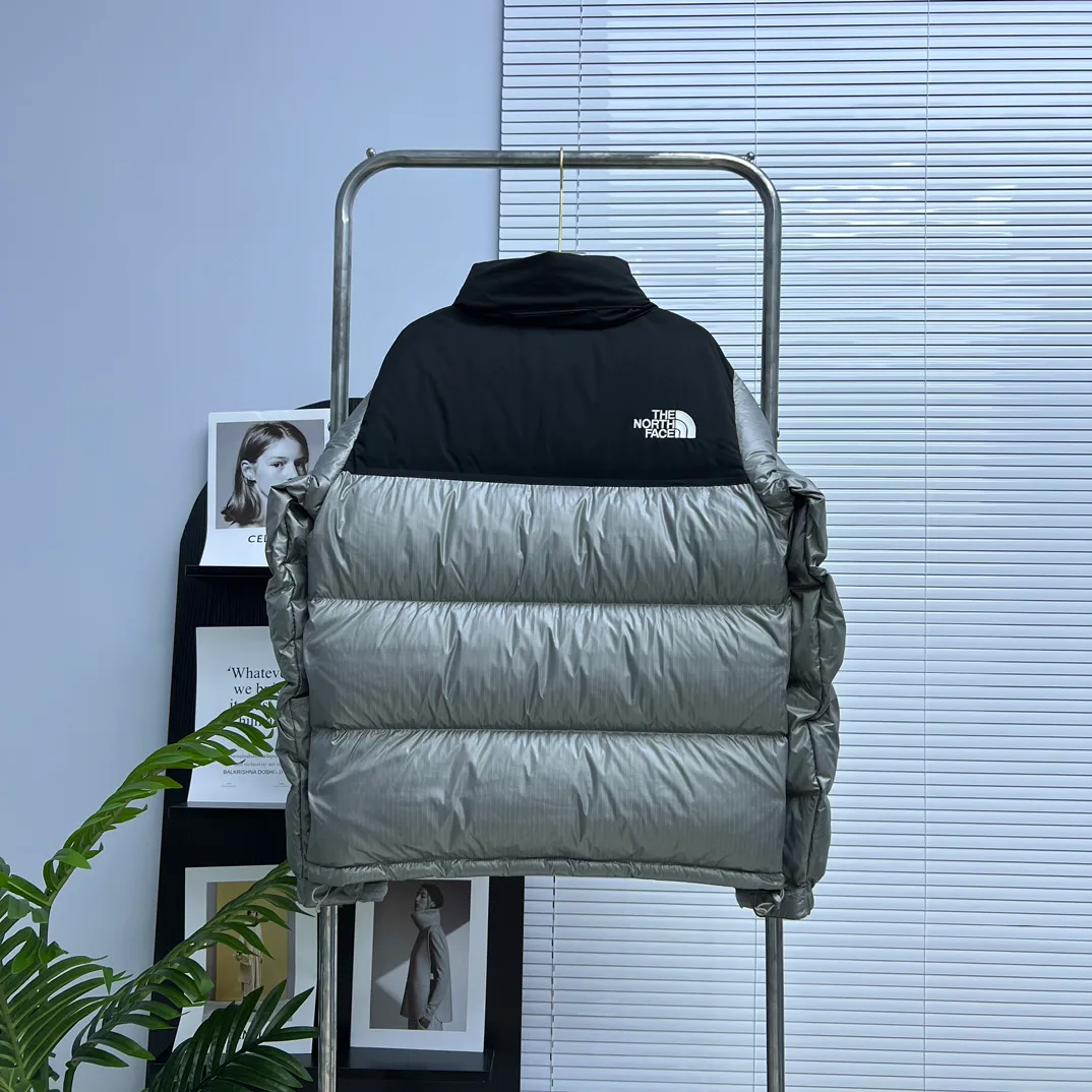 Куртки И Пуховики Мужские The North Face 18684508