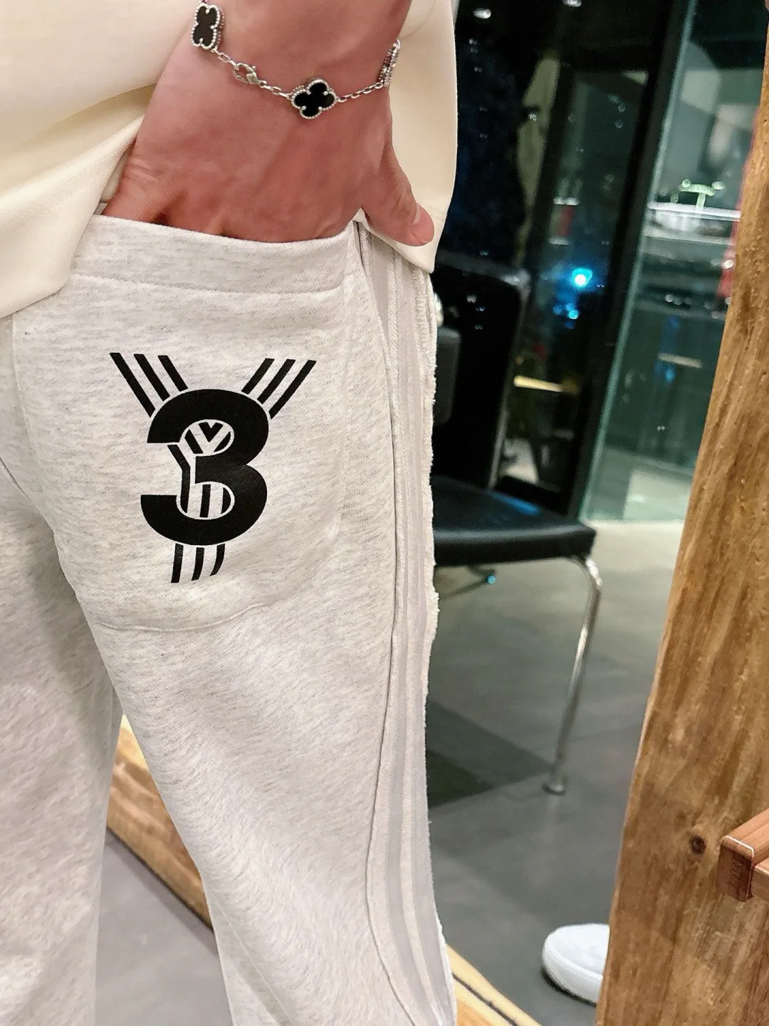 Men's Trousers Y-3 17810709