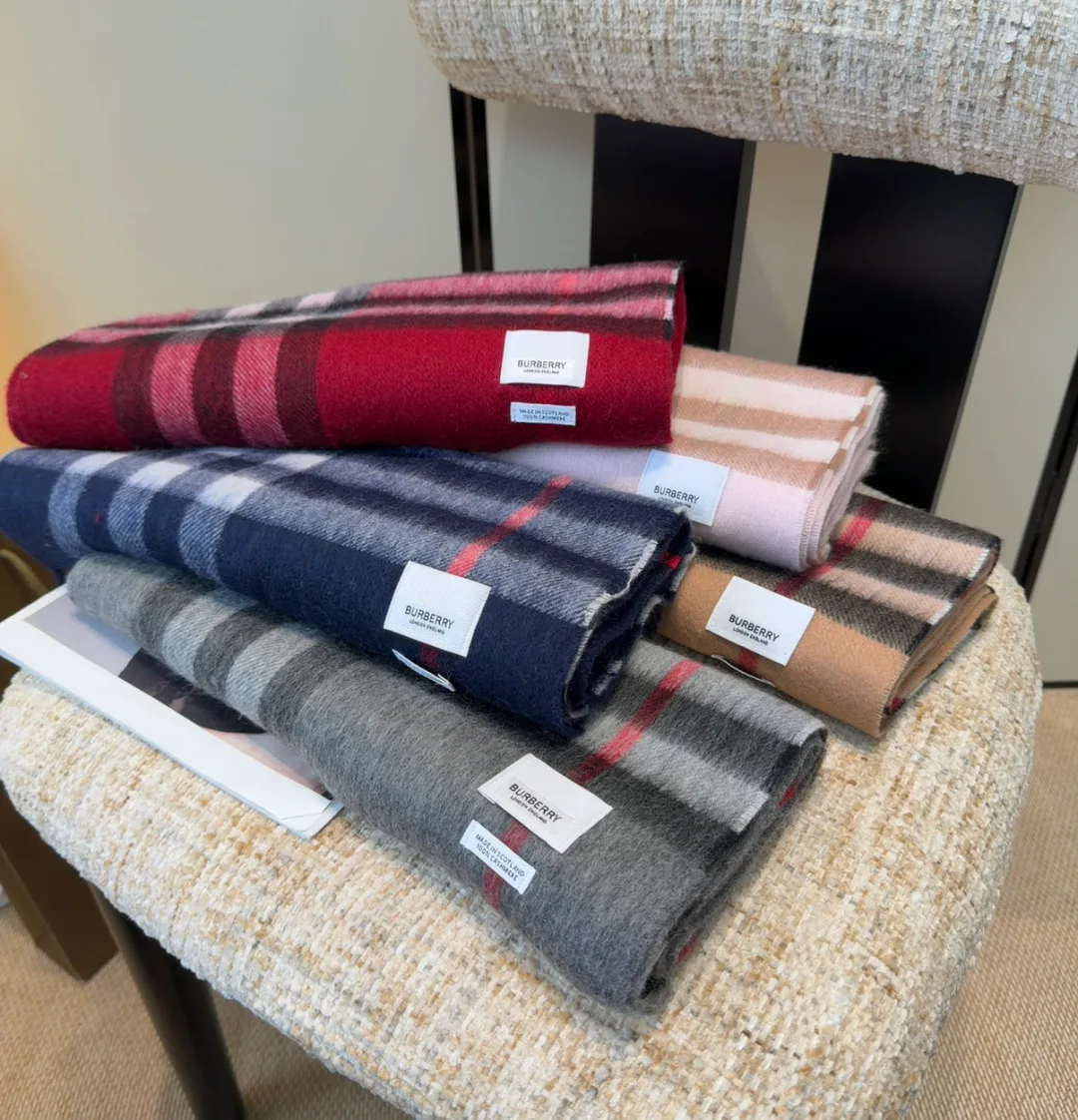 Scarves BURBERRY 18449908