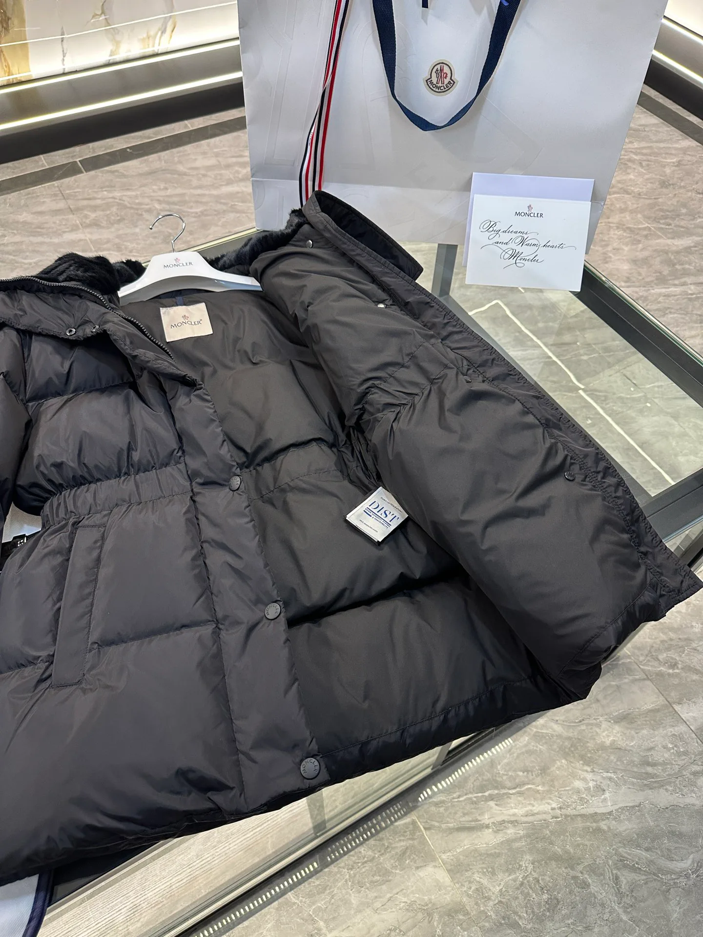 Куртки И Пуховики Женские Moncler 18606714