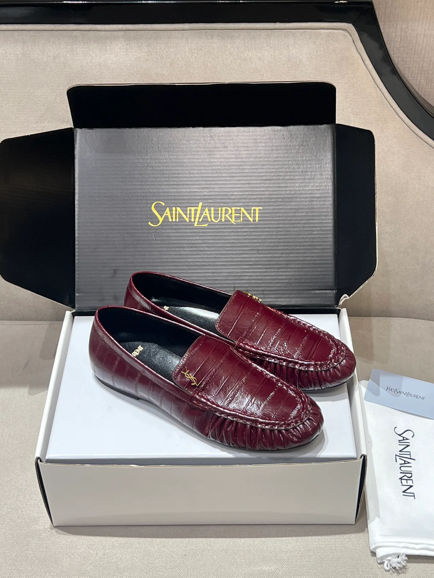 Women's Loafers And Moccasins SAINT LAURENT 17897596