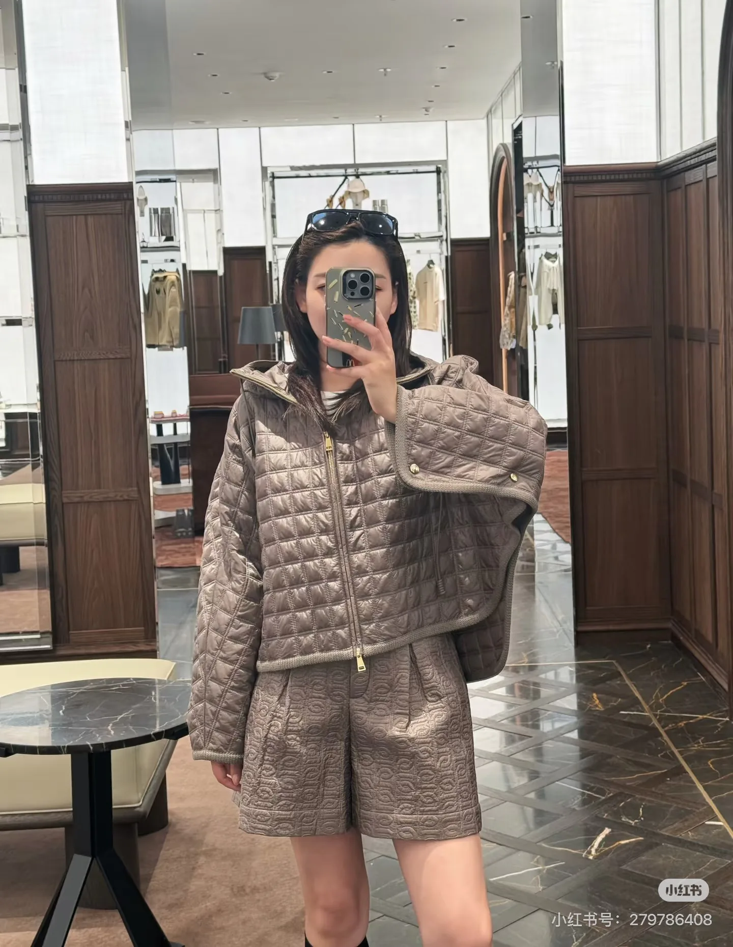 Women's Jackets And Down Jackets MONCLER 18044529