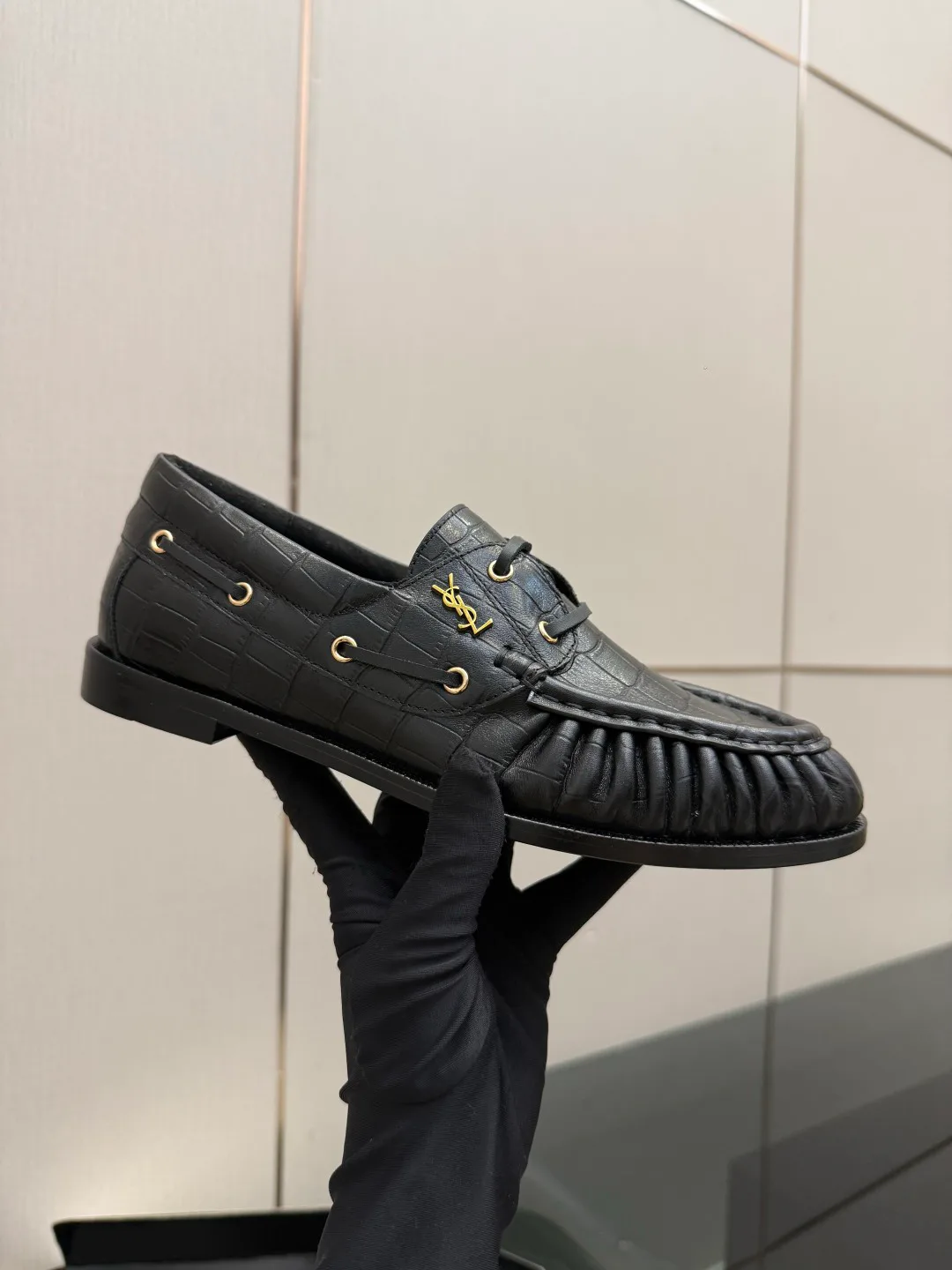 Women's Loafers And Moccasins SAINT LAURENT 17816911