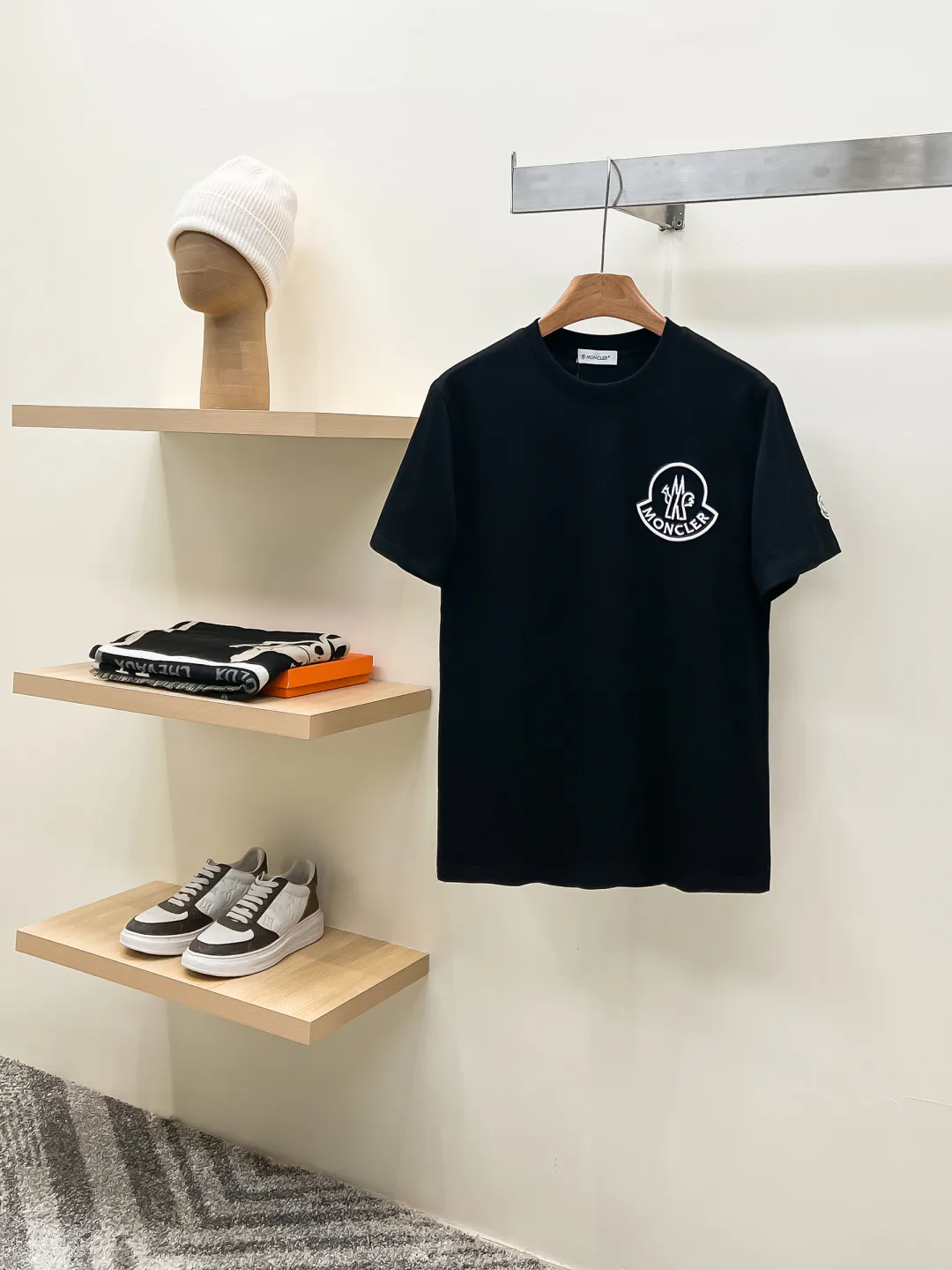 Men's T-Shirts MONCLER 18499395
