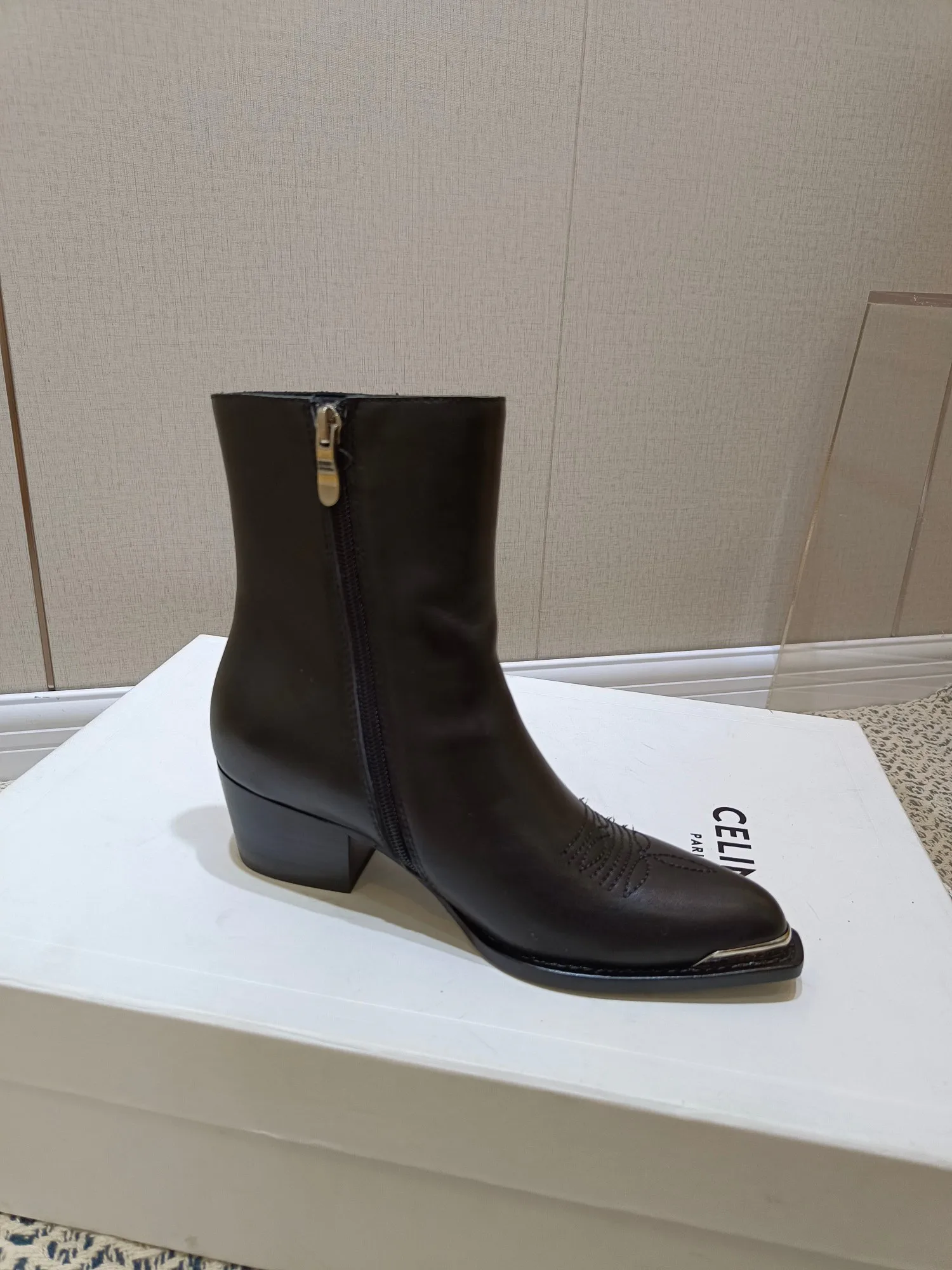 Women's Booties CELINE 17997785