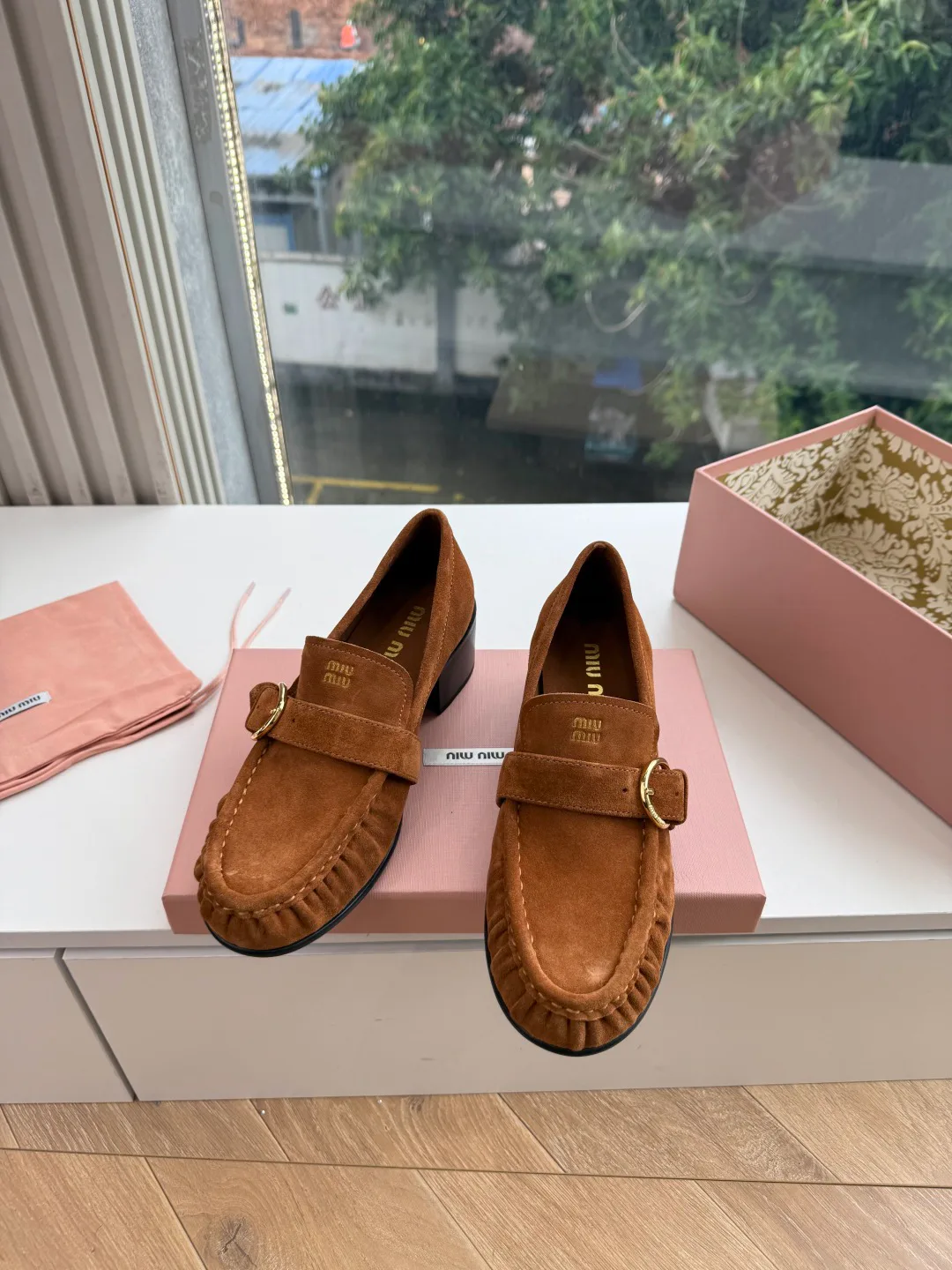 Women's Loafers And Moccasins MIU MIU 18083038