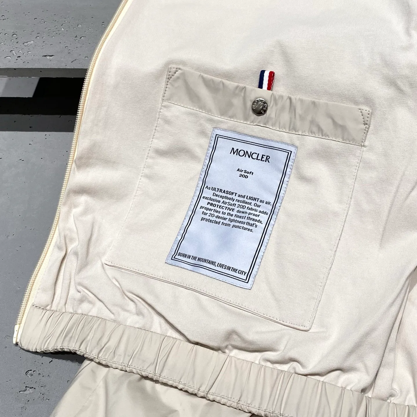 Men's Jackets And Down Jackets MONCLER 18232573